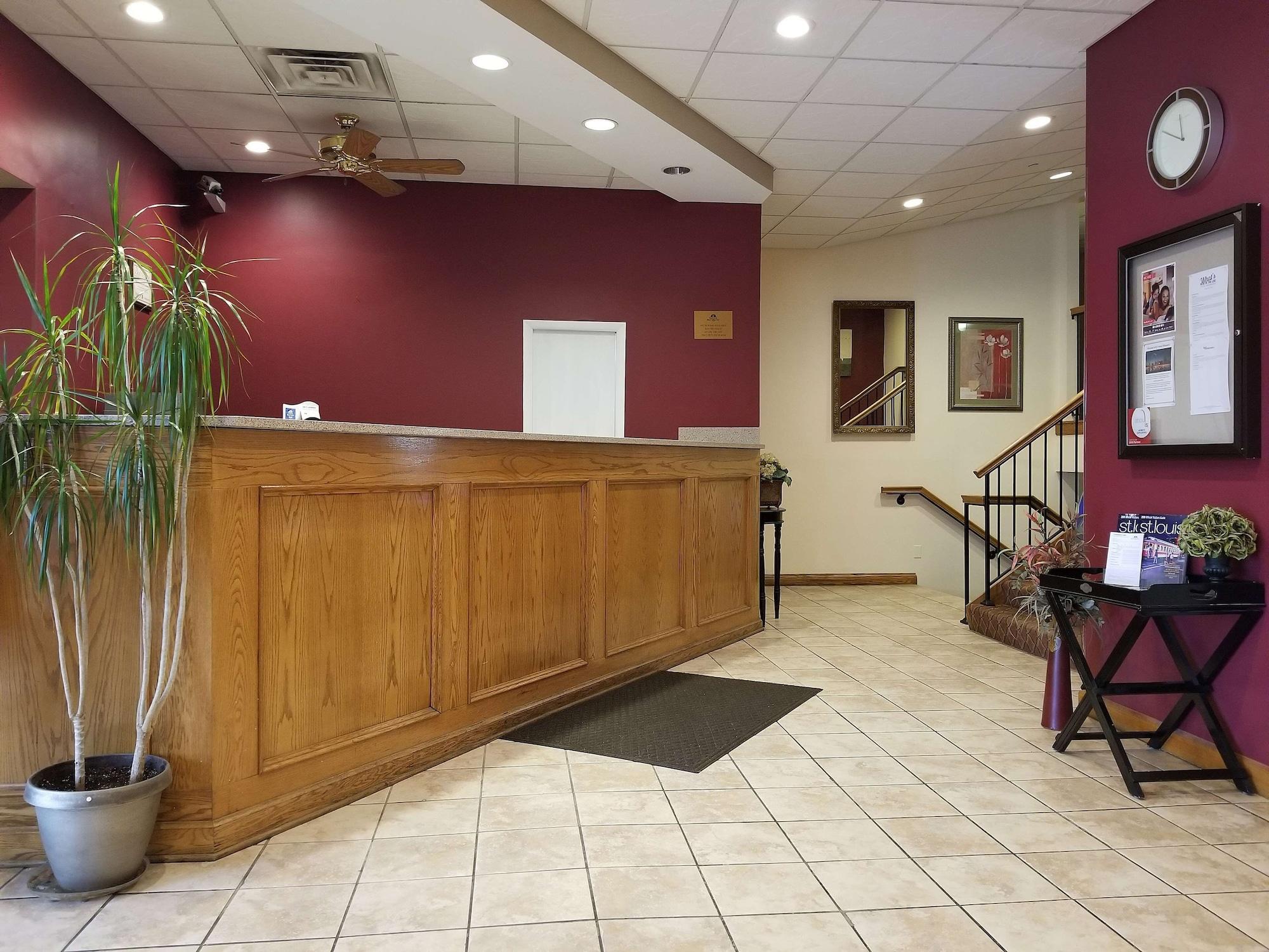 Vista Lobby Americas Best Value Inn St. Louis South