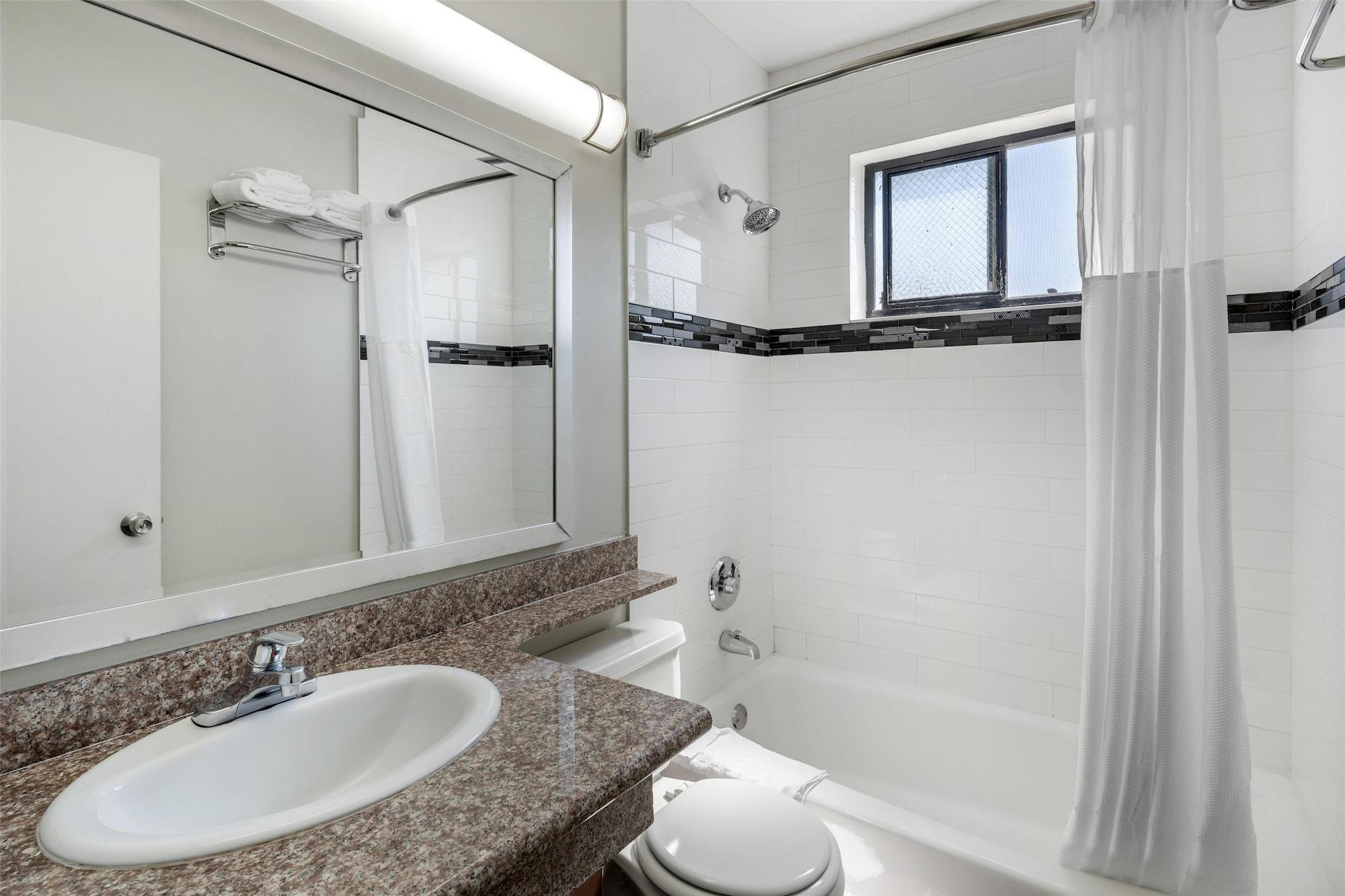 Equipamiento de Habitación SureStay Hotel by Best Western Beverly Hills West LA