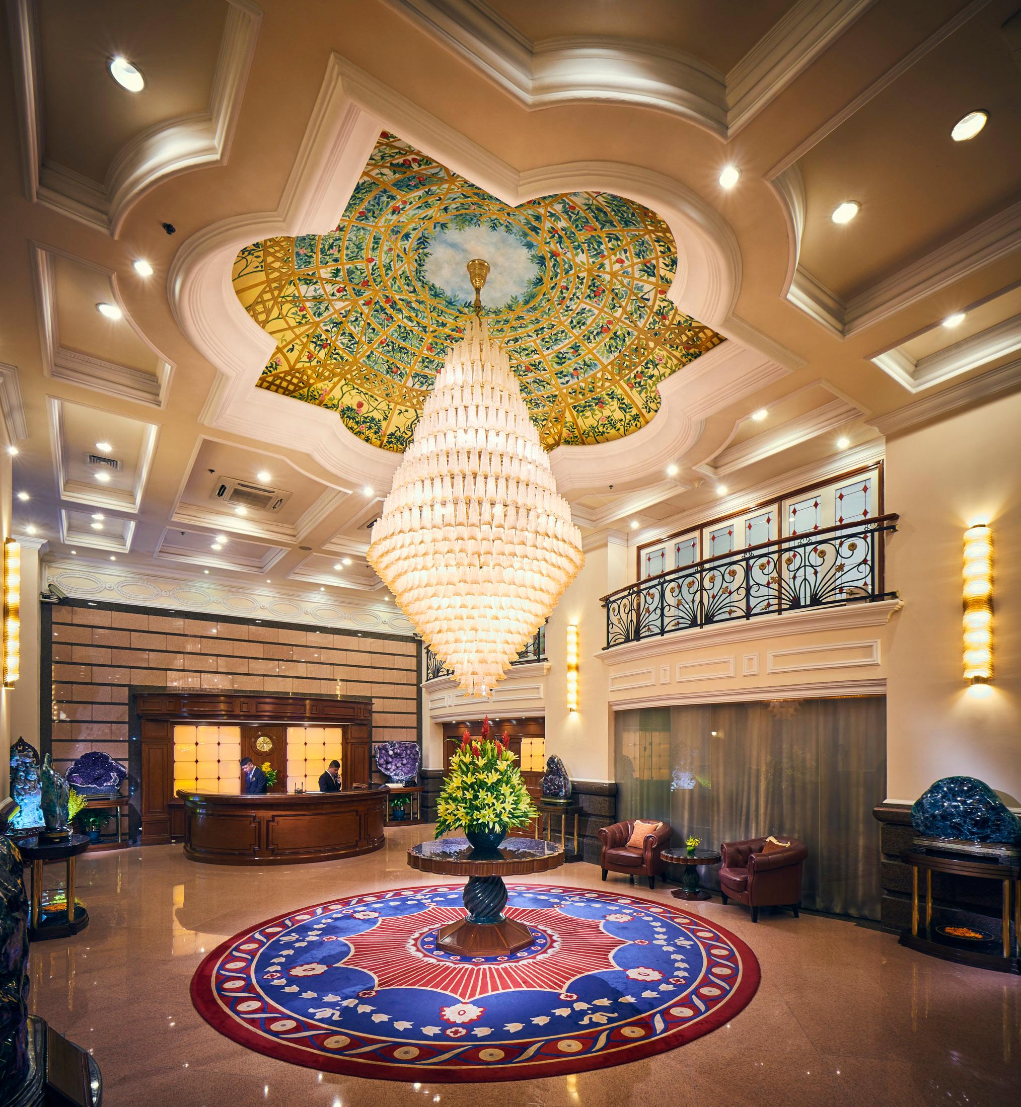 Vista Lobby Sherwood Residence
