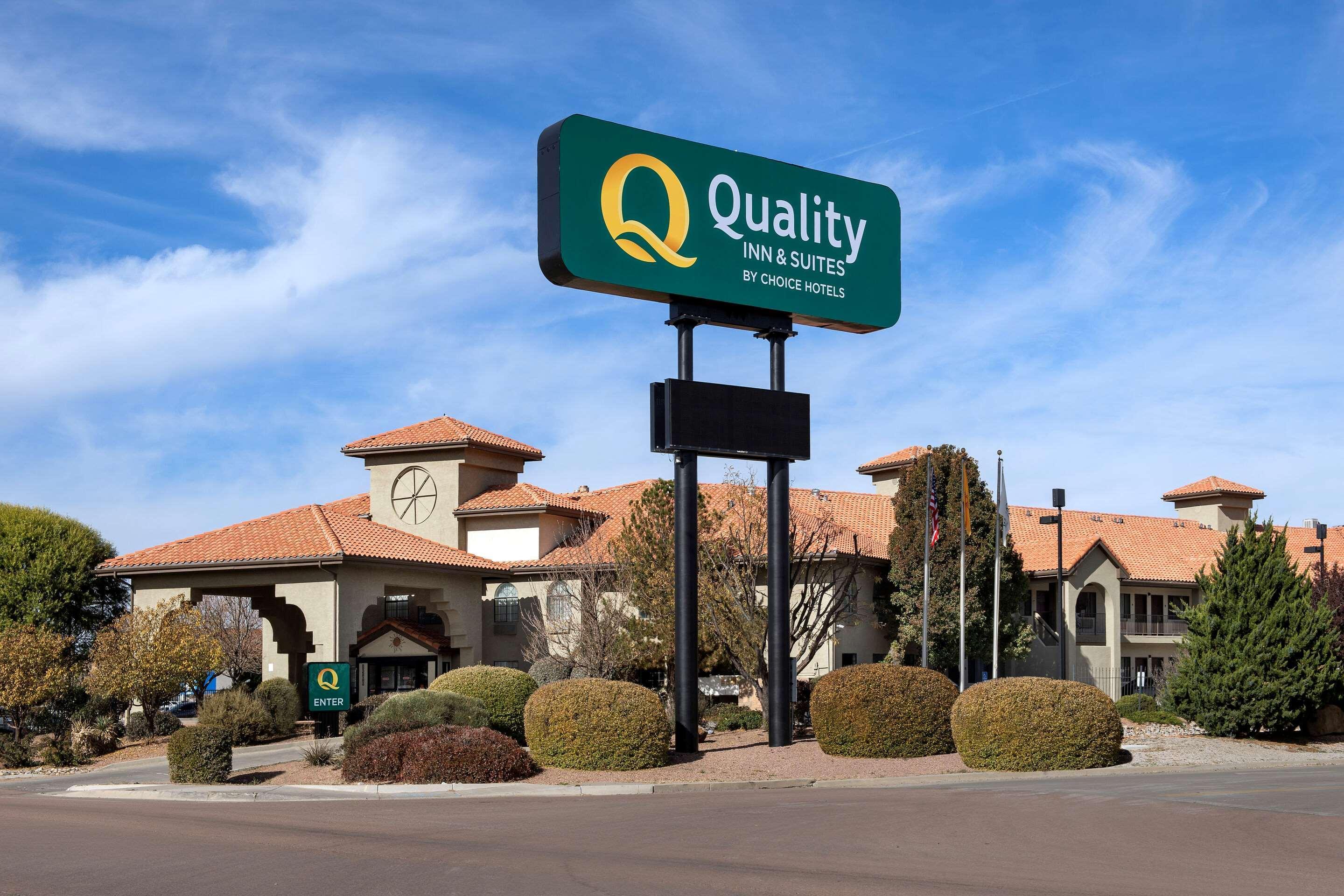 Vista Exterior Quality Inn & Suites Gallup I-40 Exit 20