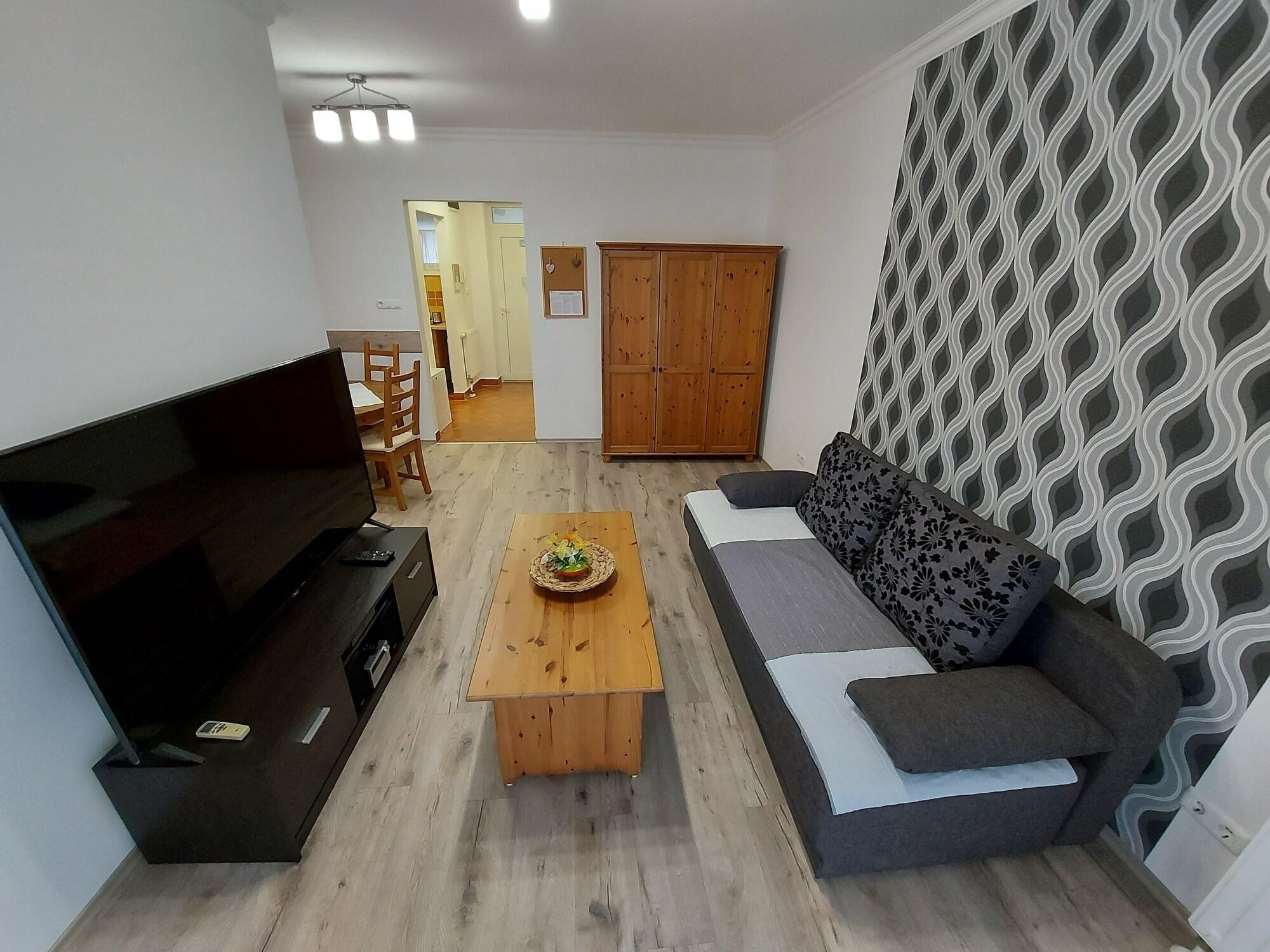 Comodidades del Alojamiento Gréta Wellness Apartmanok