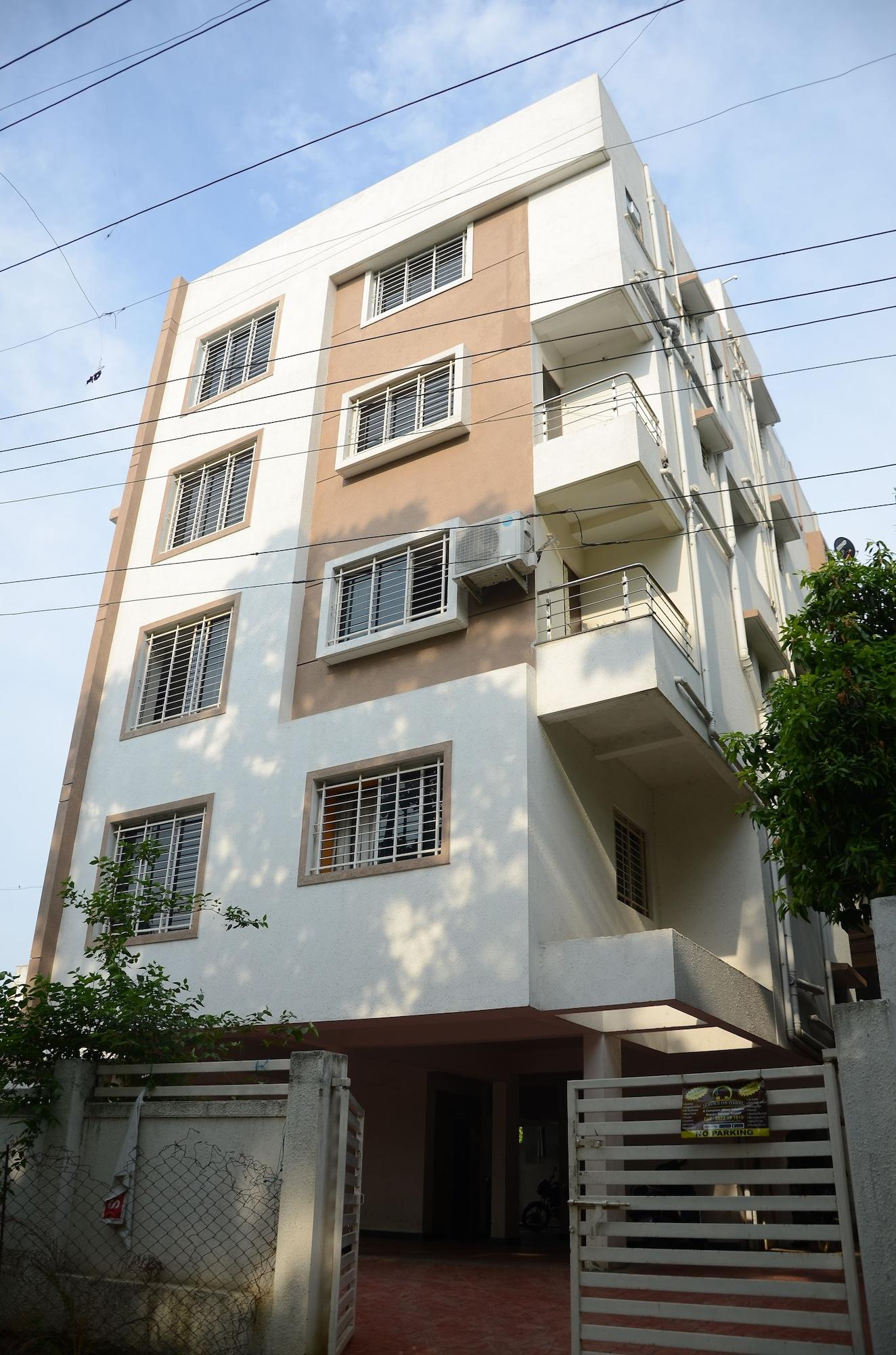 Vista Exterior Elita Rooms