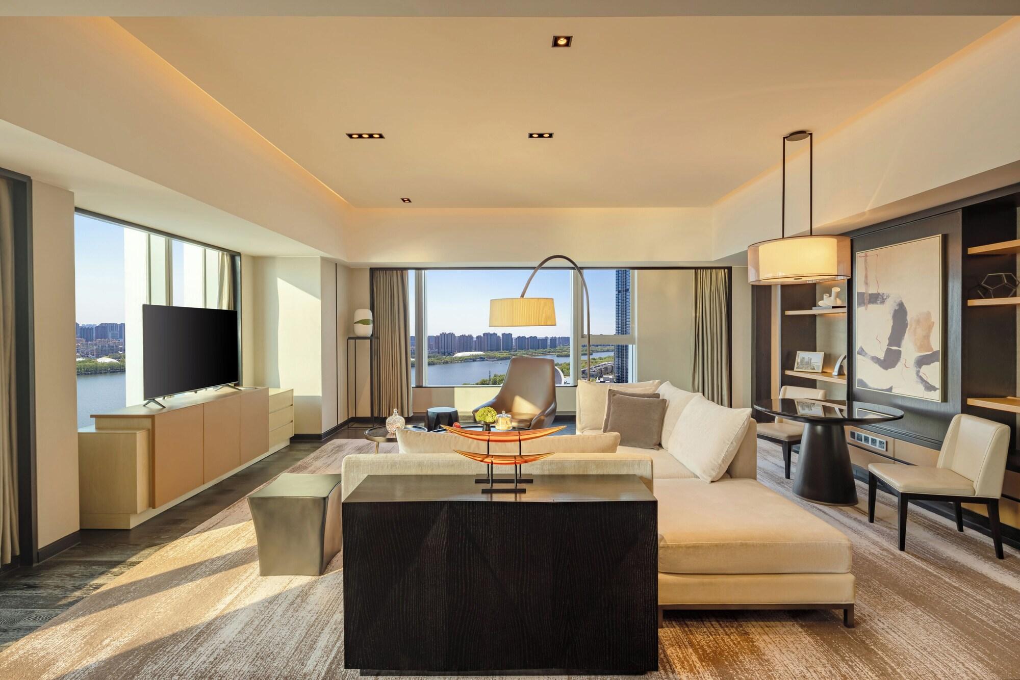Comodidades del Alojamiento New World Shenyang Hotel
