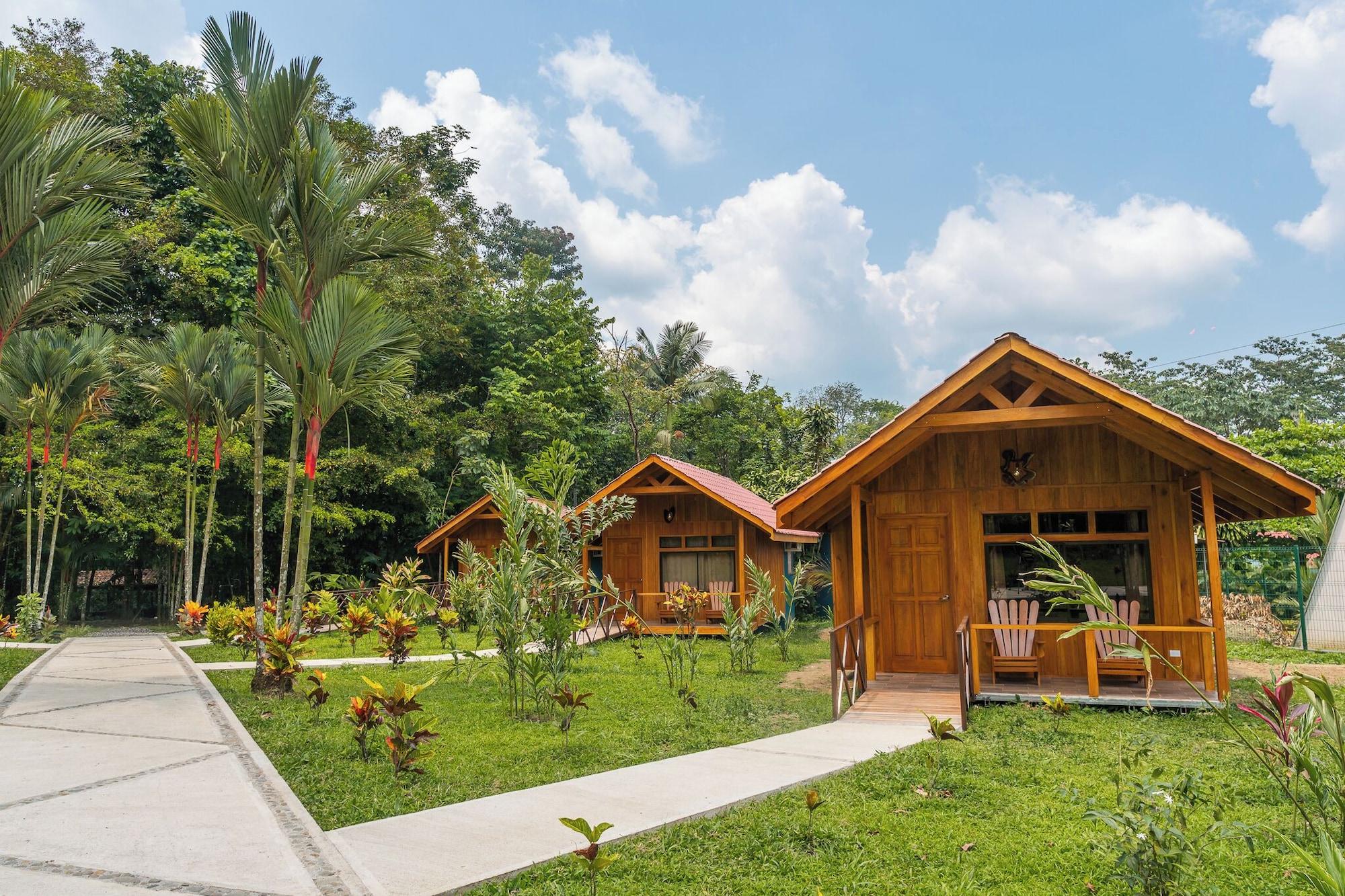 Vista Exterior Natural Green Lodge