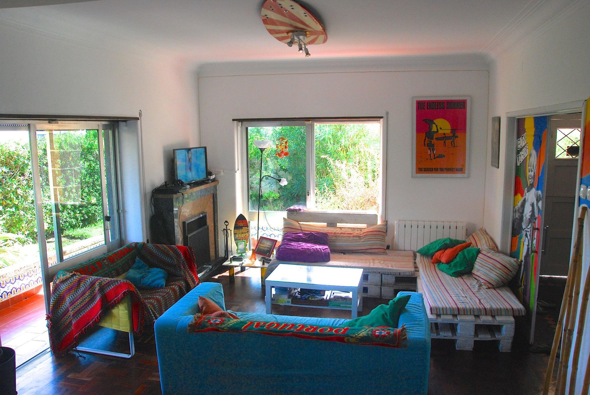 Vista Lobby Carcavelos Surf Hostel