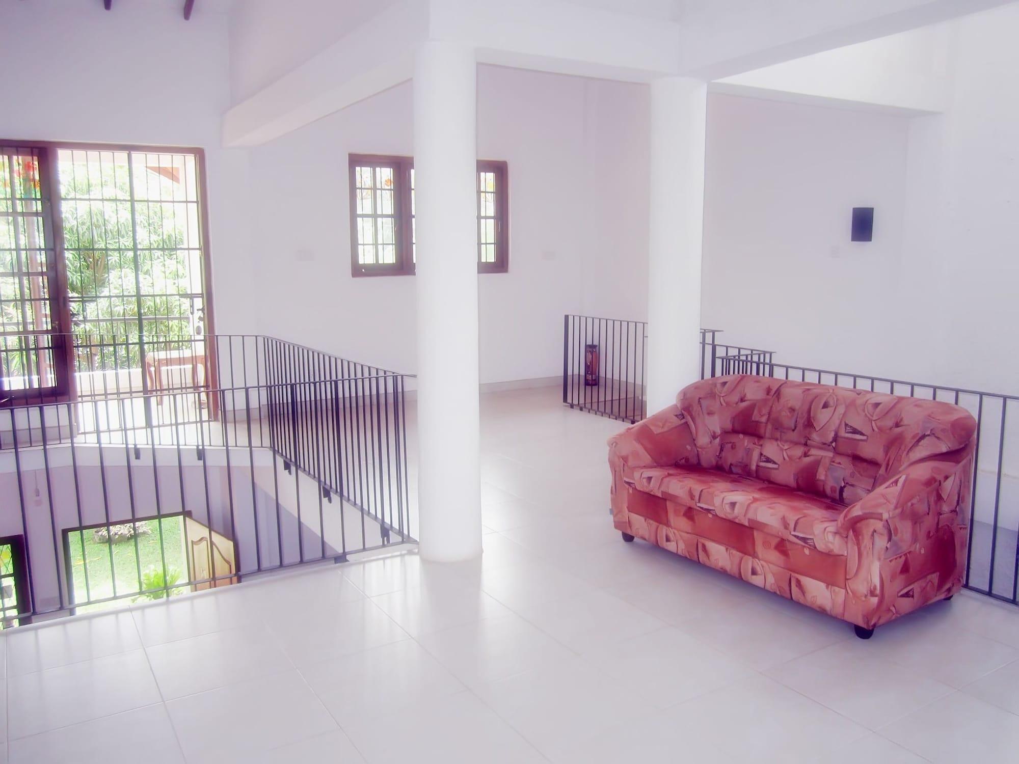 Vista Lobby Villu Villa