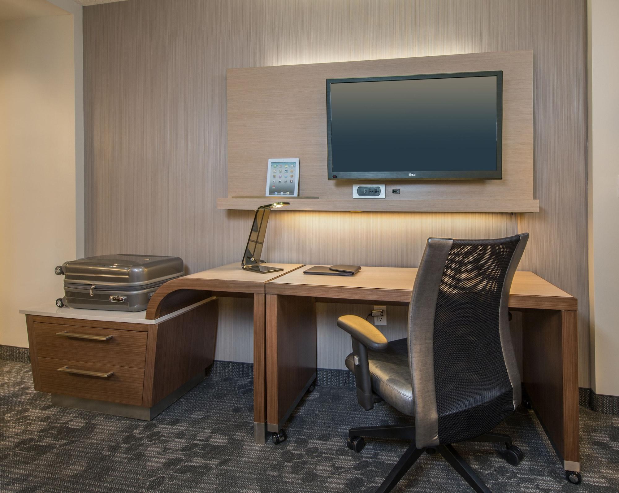 Set de Habitación Courtyard by Marriott Houston Intercontinental Airport