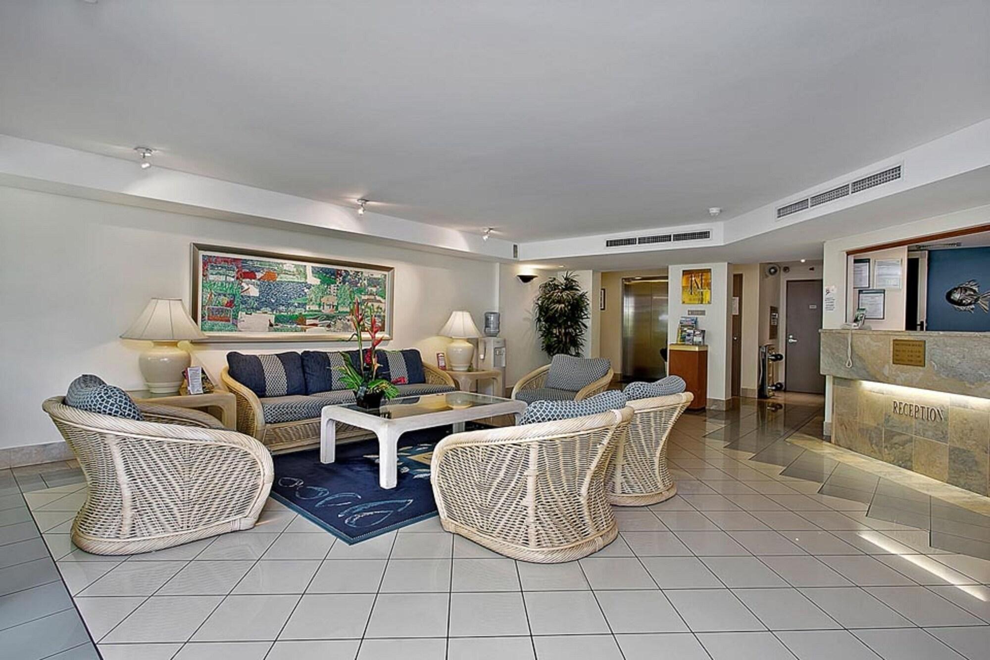 Vista Lobby 181 The Esplanade