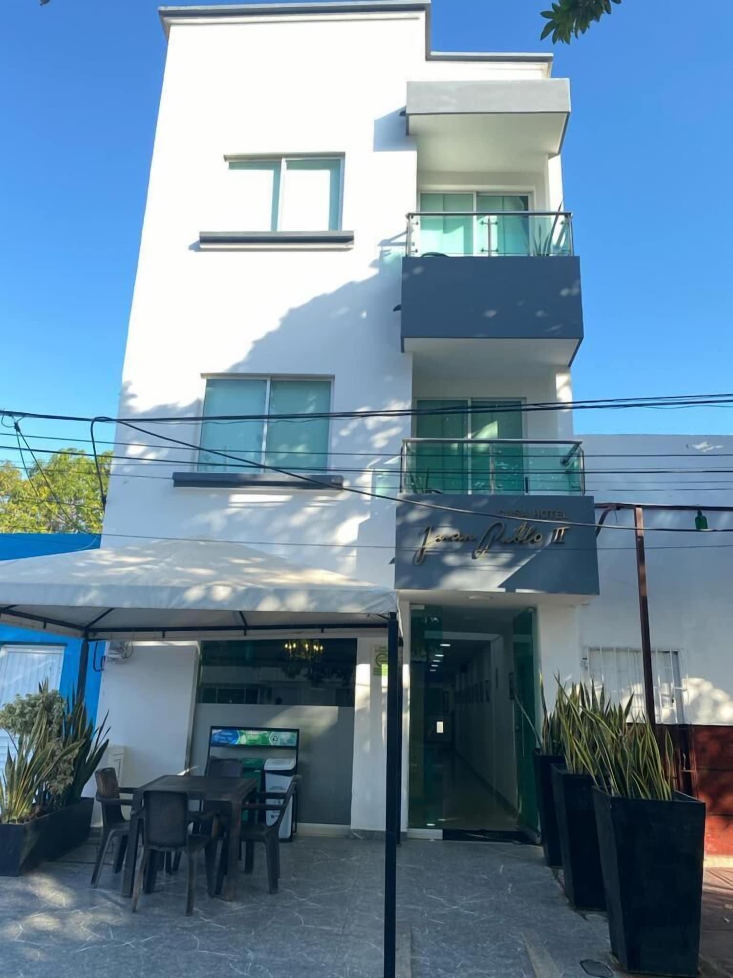 Vista Exterior HOTEL JUAN PABLO II