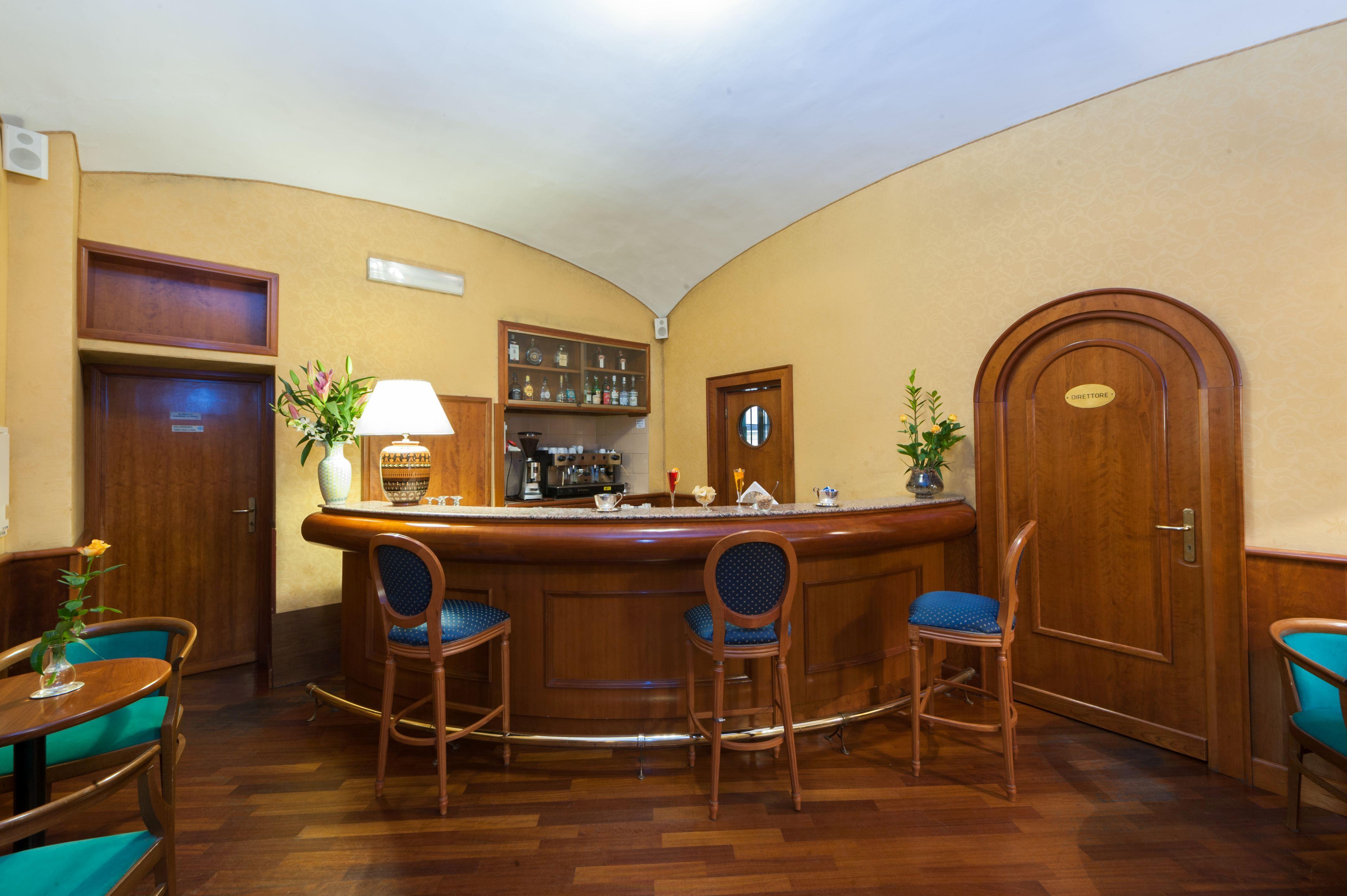 Bar/Salón Hotel Medici