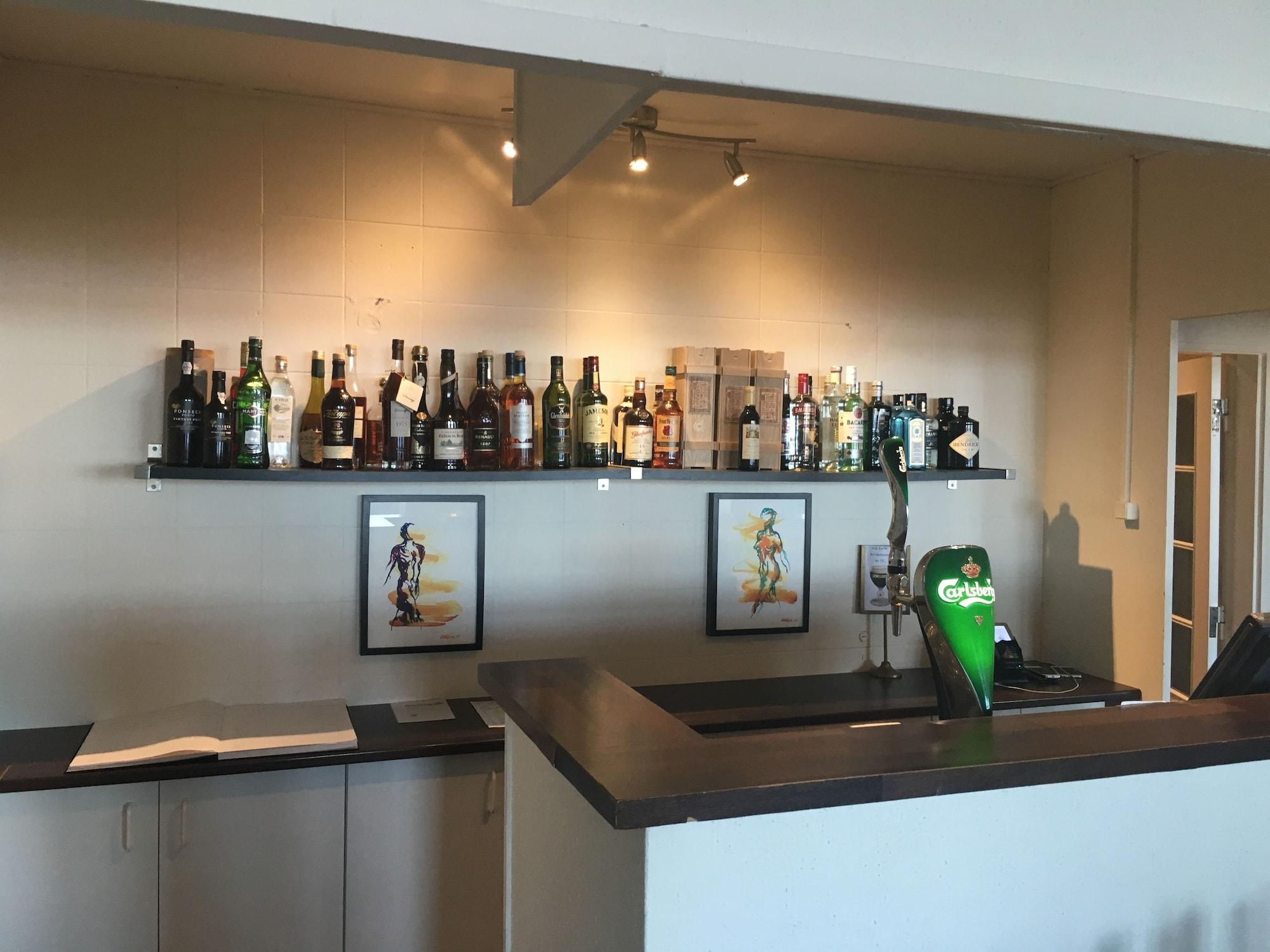 Bar/Salón Hotel Troense