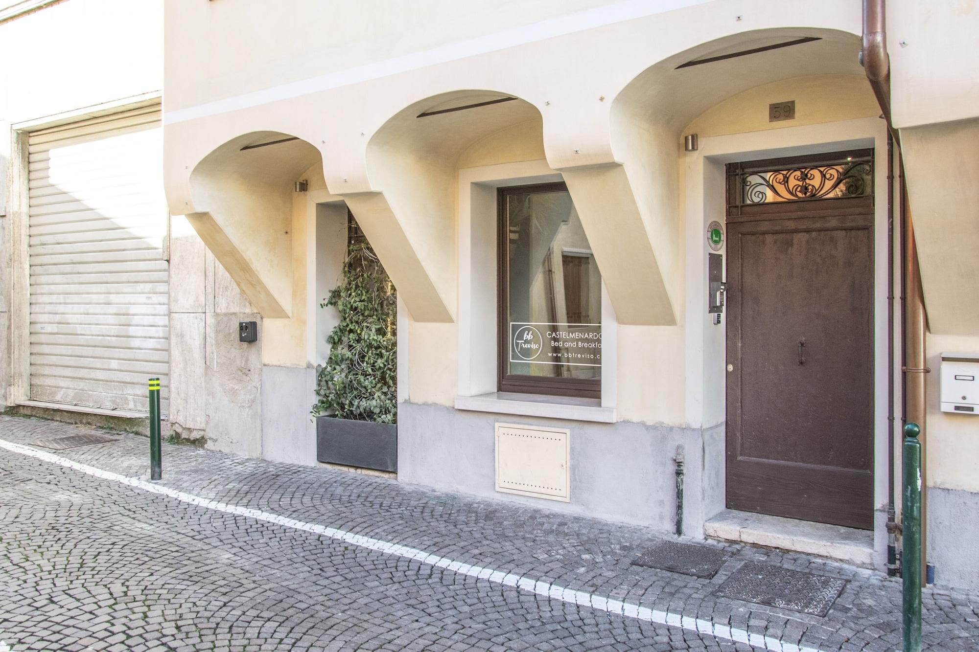 Vista Exterior Castelmenardo39