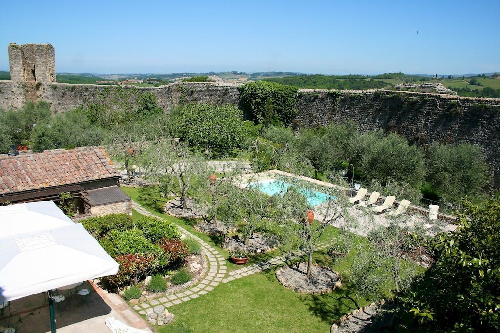 Hotel Monteriggioni by null