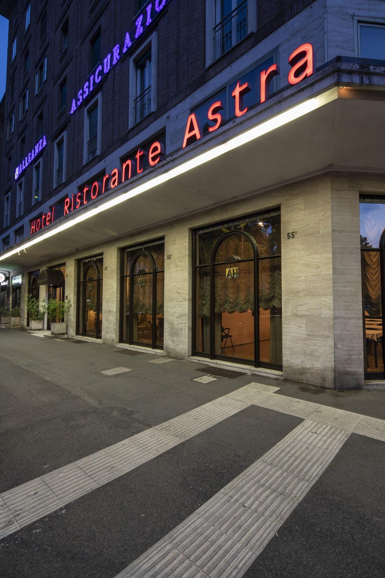Vista Exterior Hotel Astra Ferrara