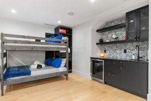 Alquiler Temporario - Luxury Clarendon 4-BR Homestay - McVeigh