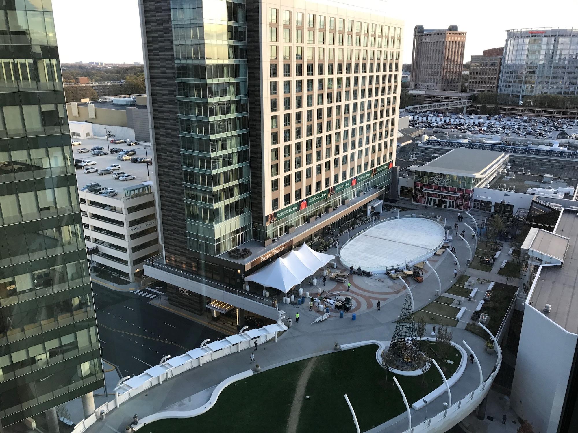 Varios LRV at Tysons Corner