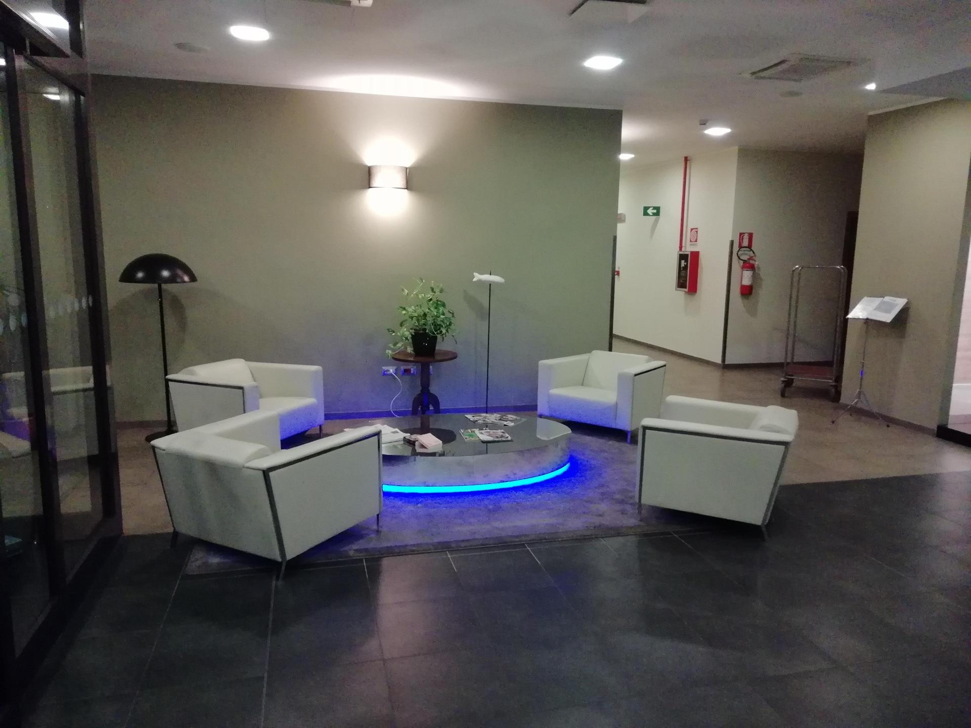 Vista Lobby Idea Hotel Plus Savona