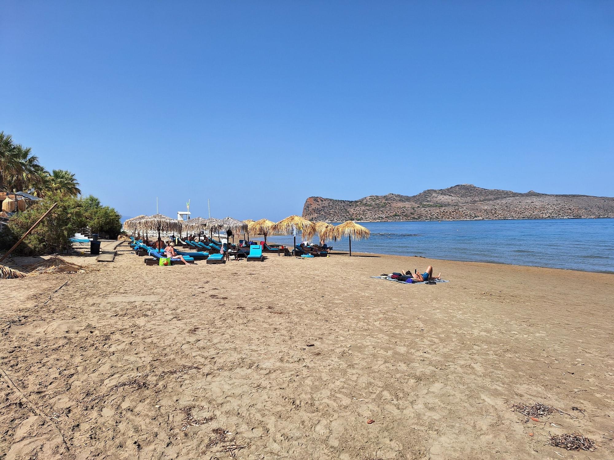 Playa Perla Beach