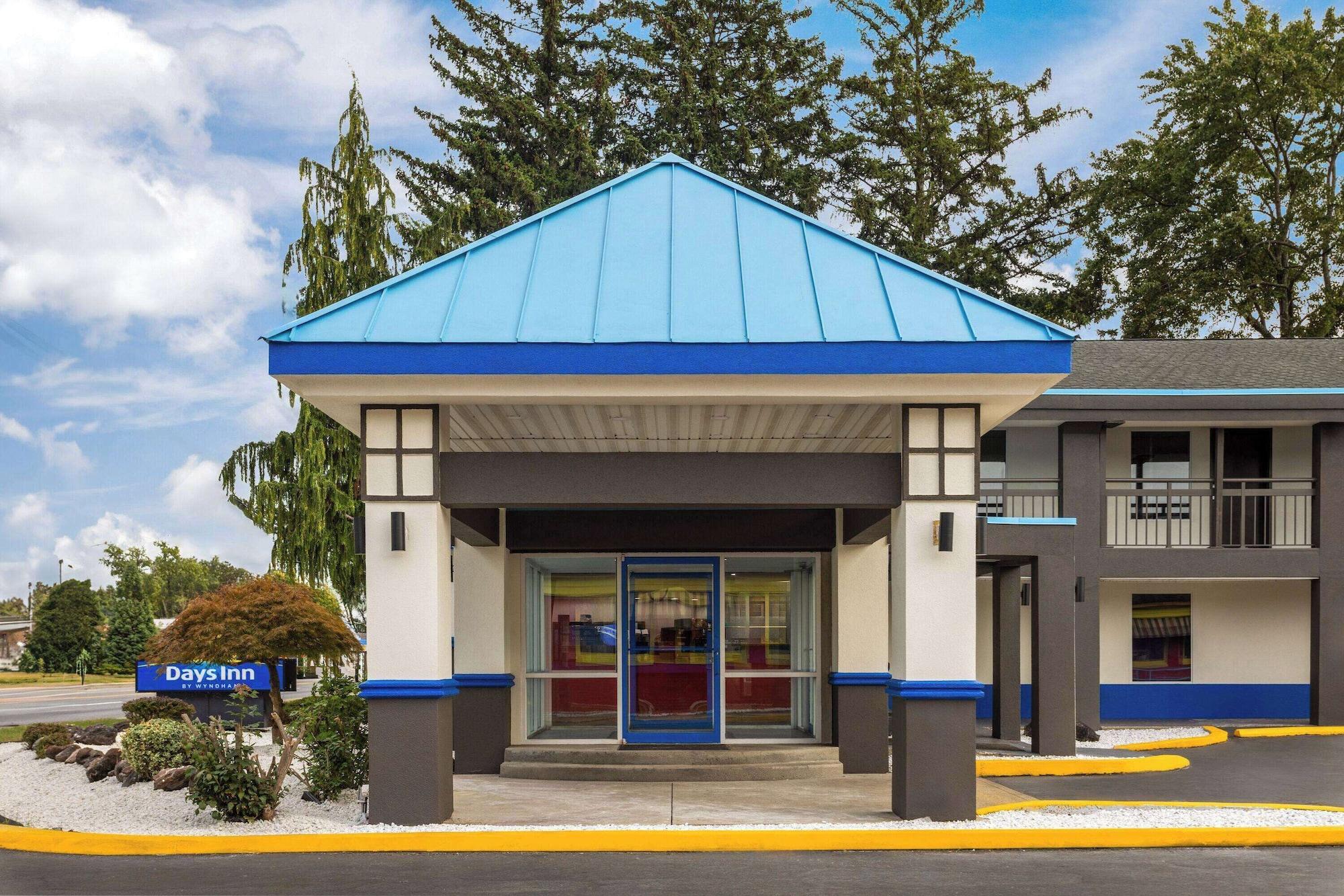 Vista Exterior Days Inn & Suites by Wyndham Albany