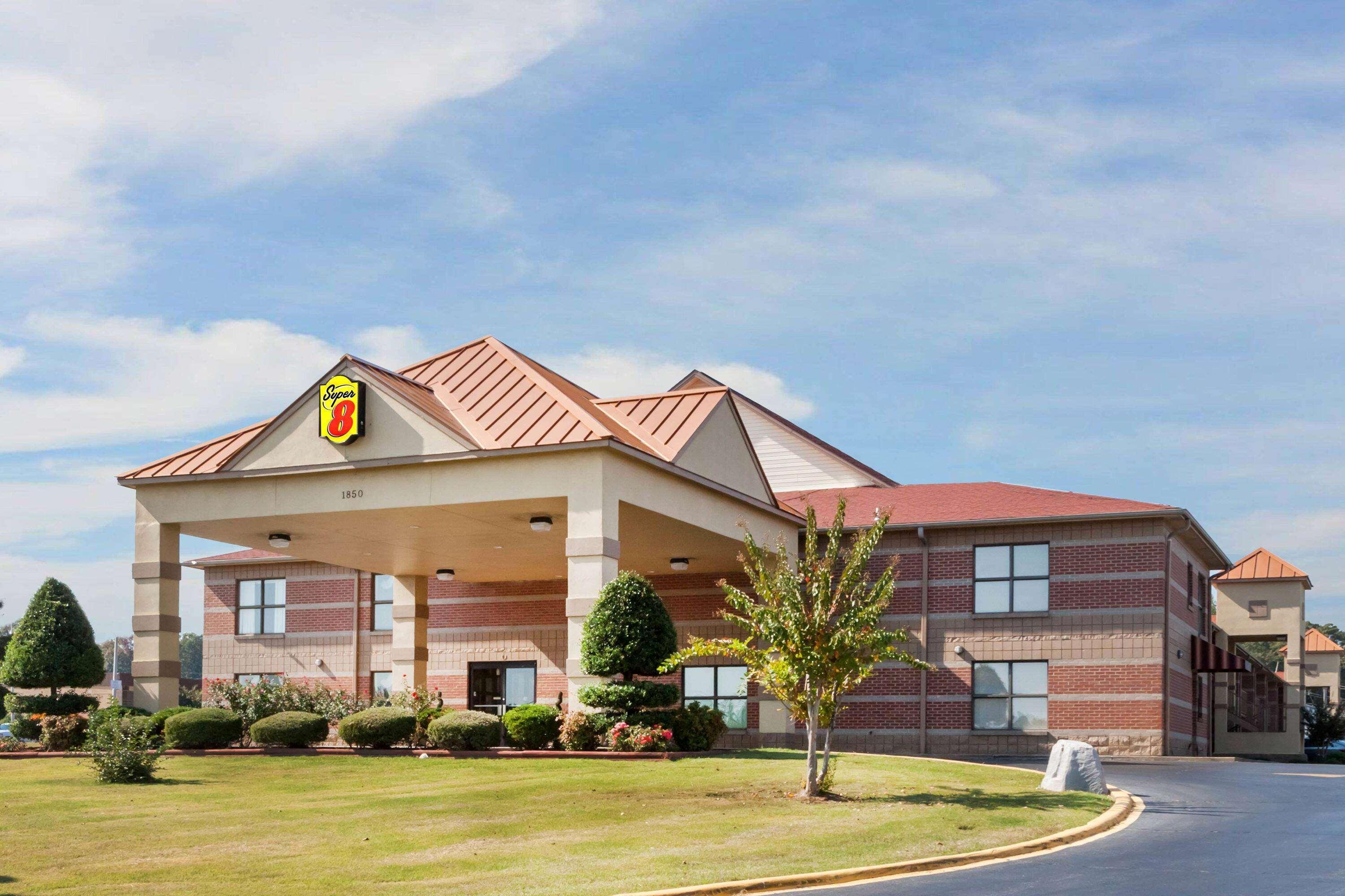 Vista Exterior Super 8 by Wyndham Jacksonville AR