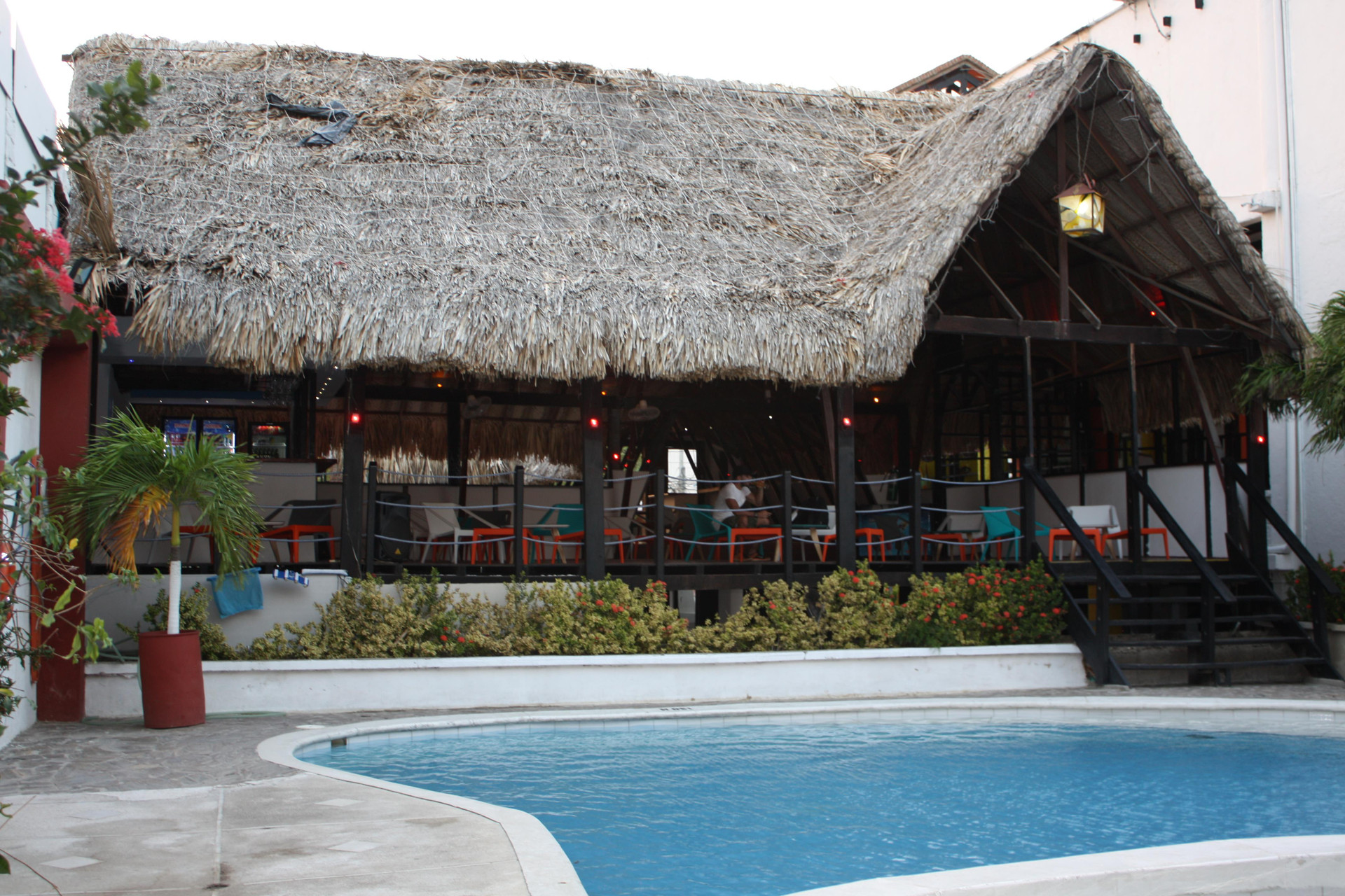 Bar/Salón Hotel Sansiraka Suites By GEH Suites