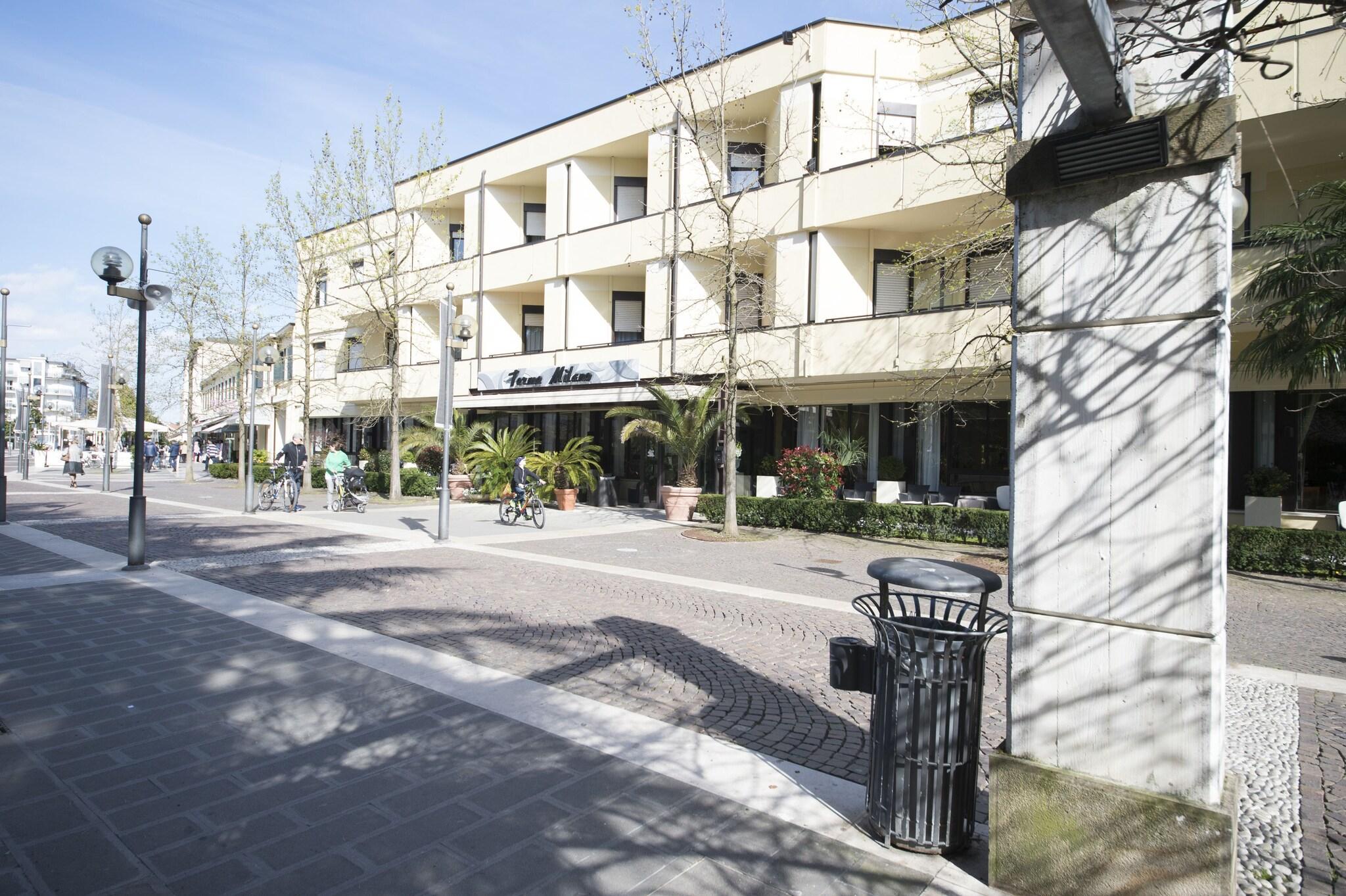 Vista Exterior Hotel Terme Milano