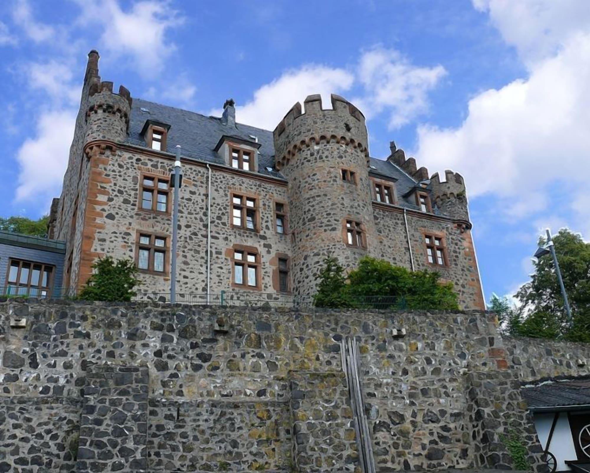 Varios Hotel Burg Staufenberg