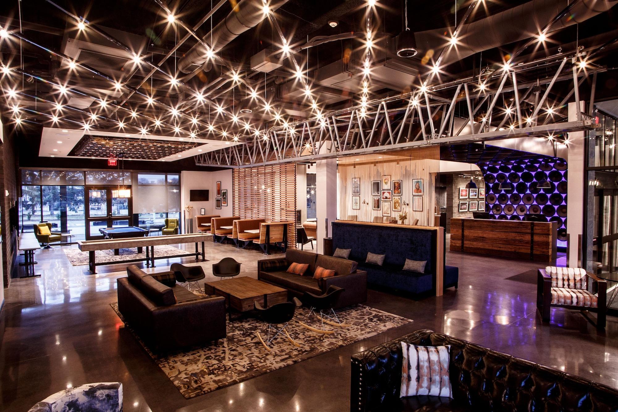 Vista Lobby Hotel Rock Lititz