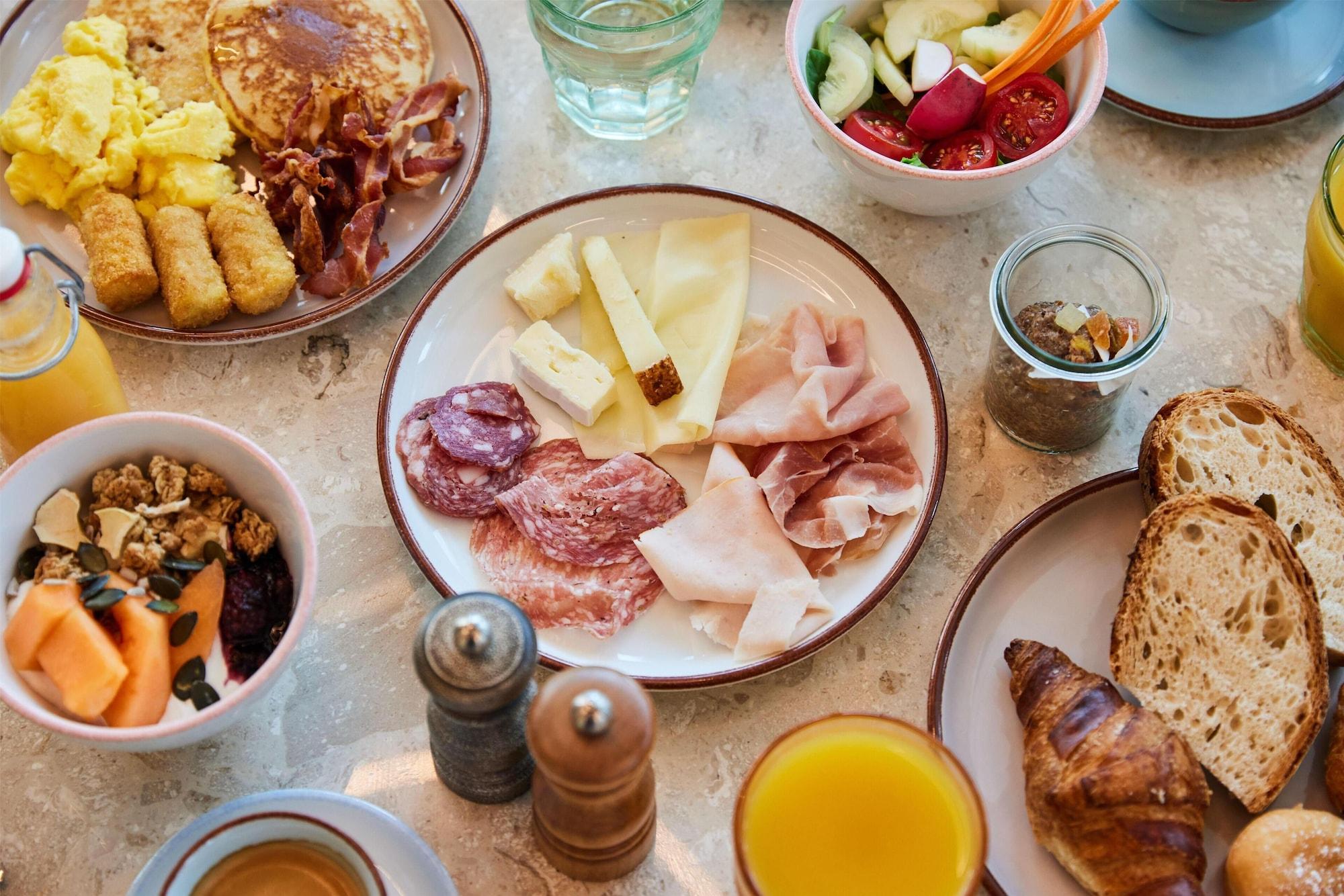 Restaurant The Social Hub Madrid 4 star