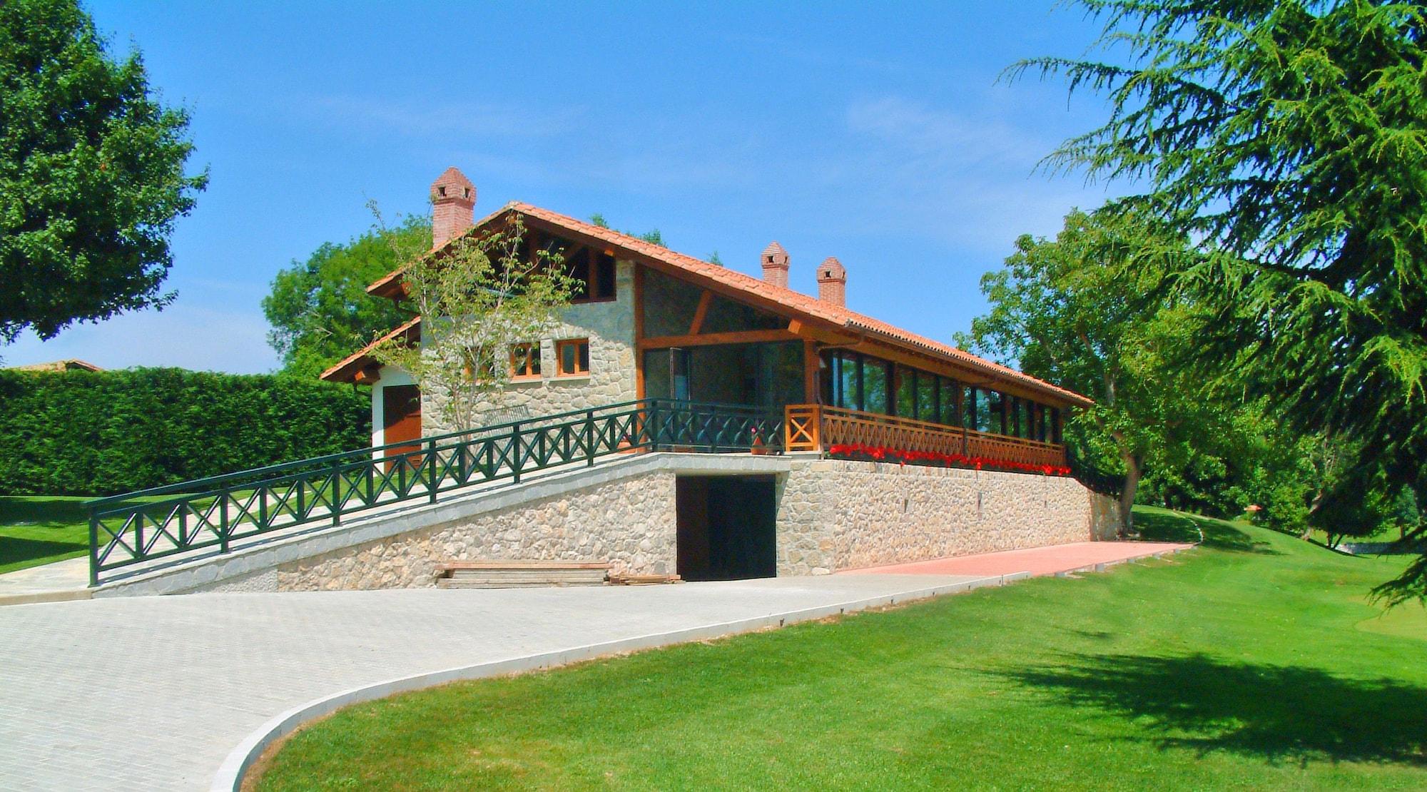 Vista Exterior Aldama Golf