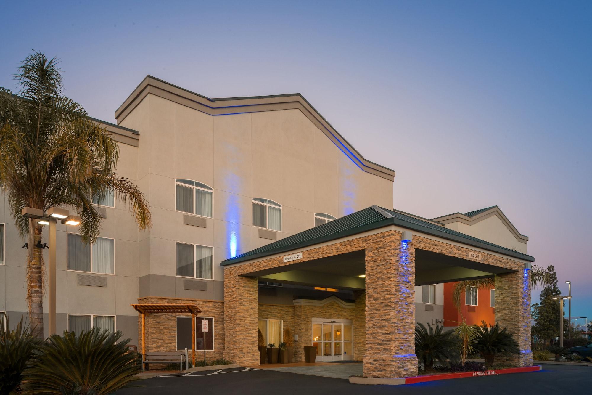 Vista Exterior Holiday Inn Express Rocklin - Galleria Area by IHG
