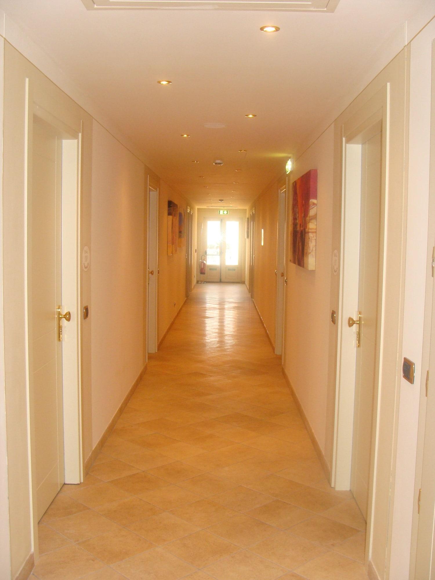 Varios Hotel Belforte