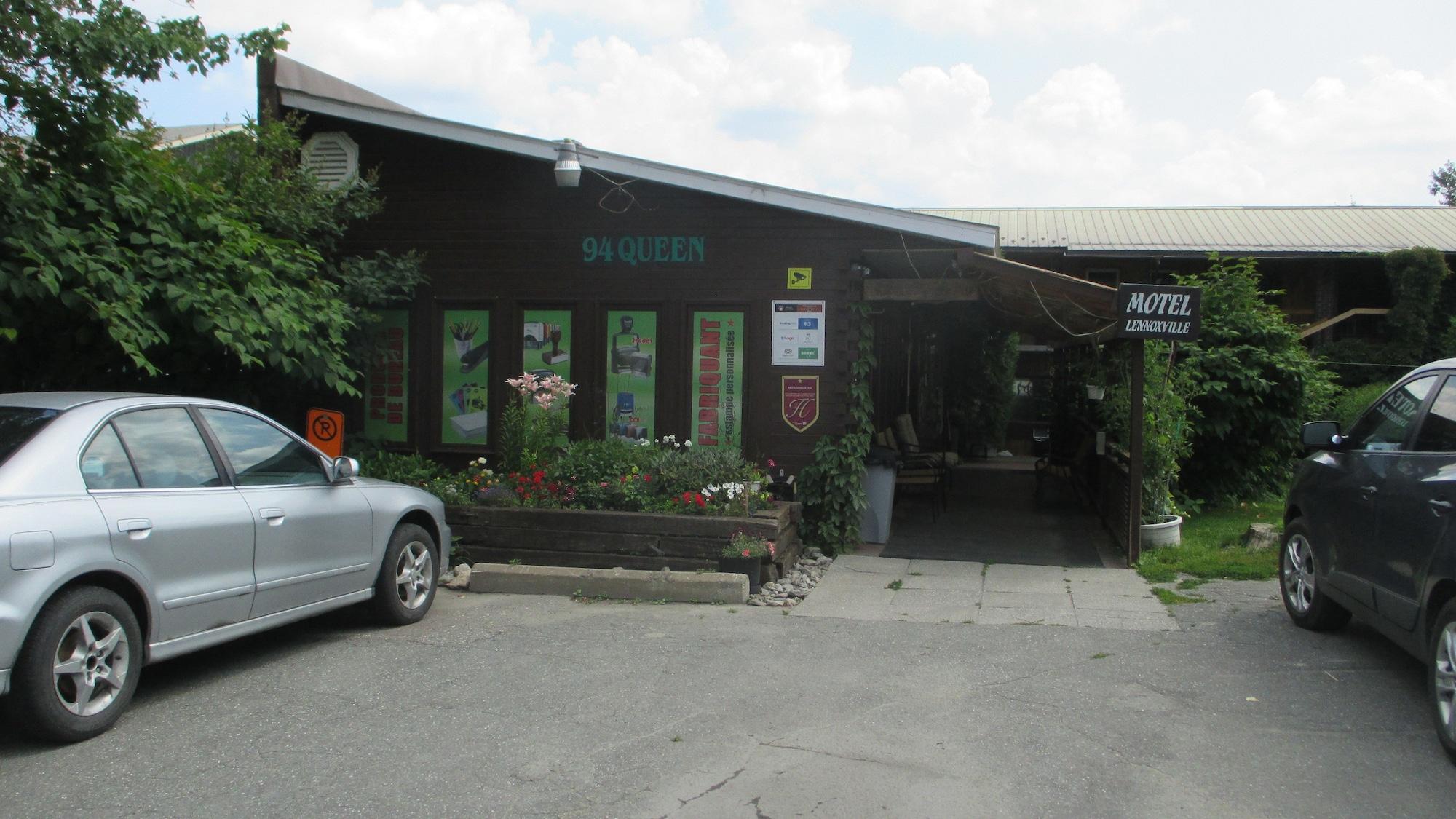 Varios Motel Lennoxville