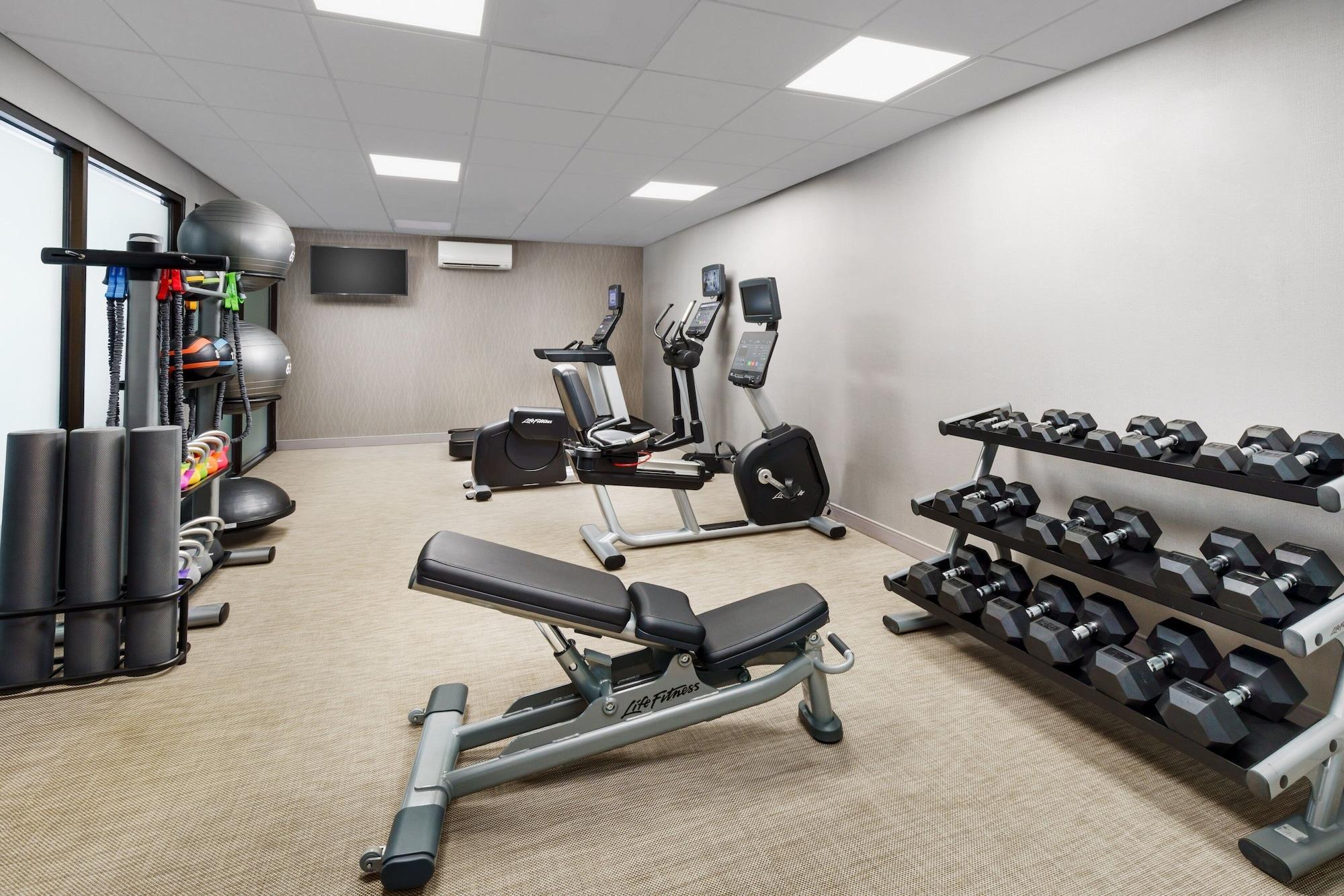 Gimnasio Courtyard by Marriott Manchester - Boston Regional Airport