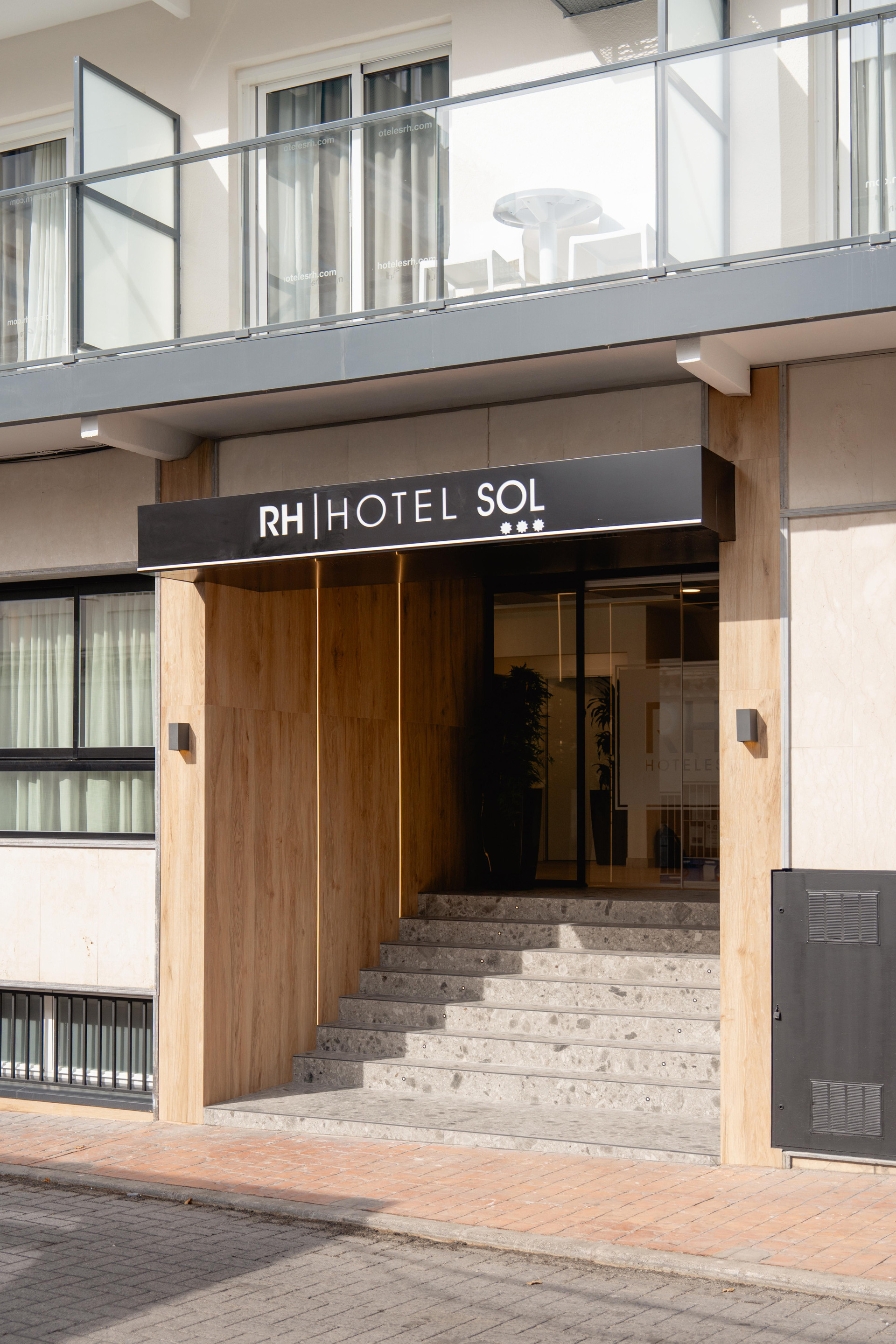 Vista Exterior Hotel RH Sol