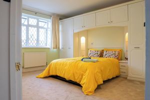 Alquiler Vacacional - GOLDEN GLOW NEST, Rustic Charm Meets Modern Living