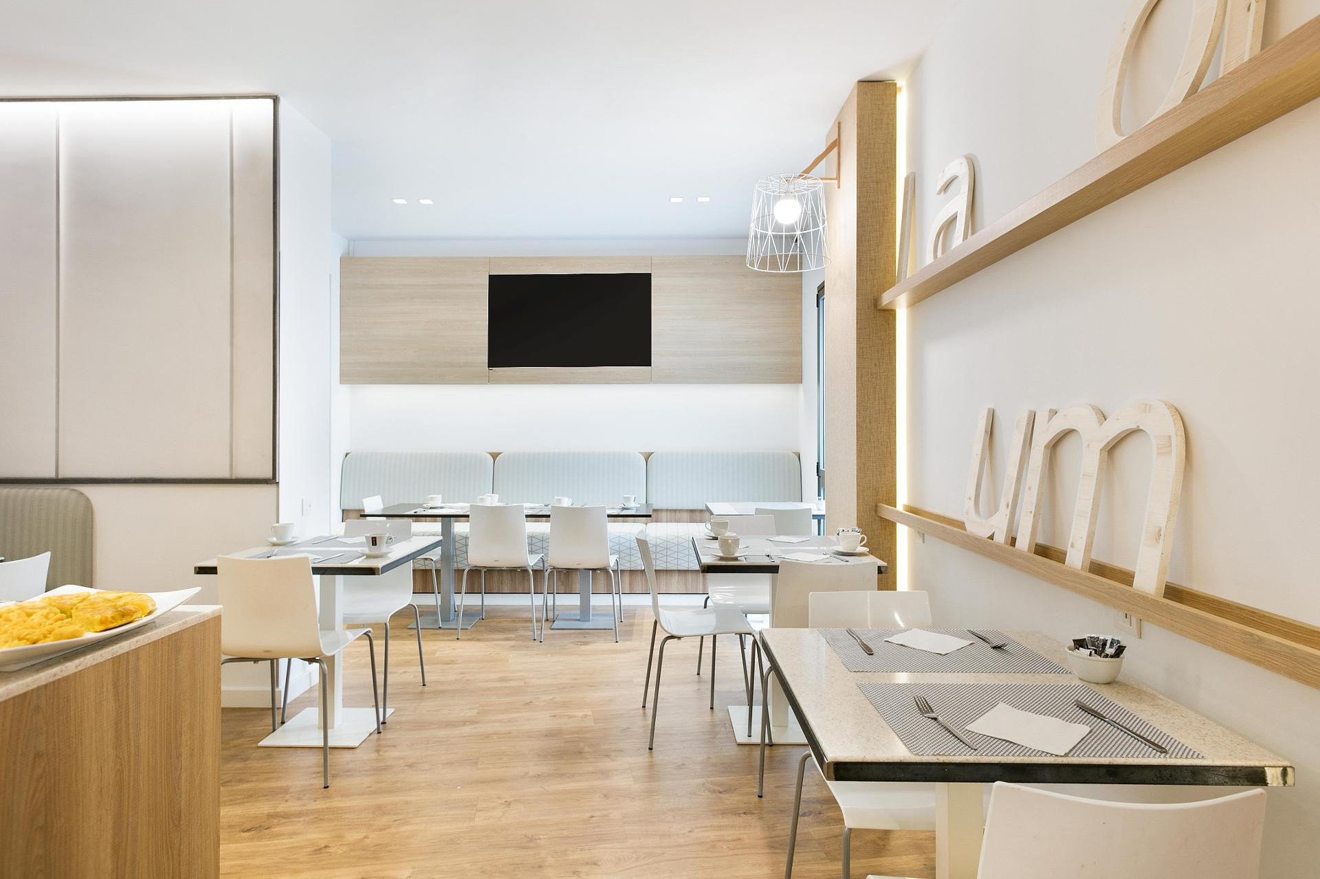 Bar/Salón Acta Laumon