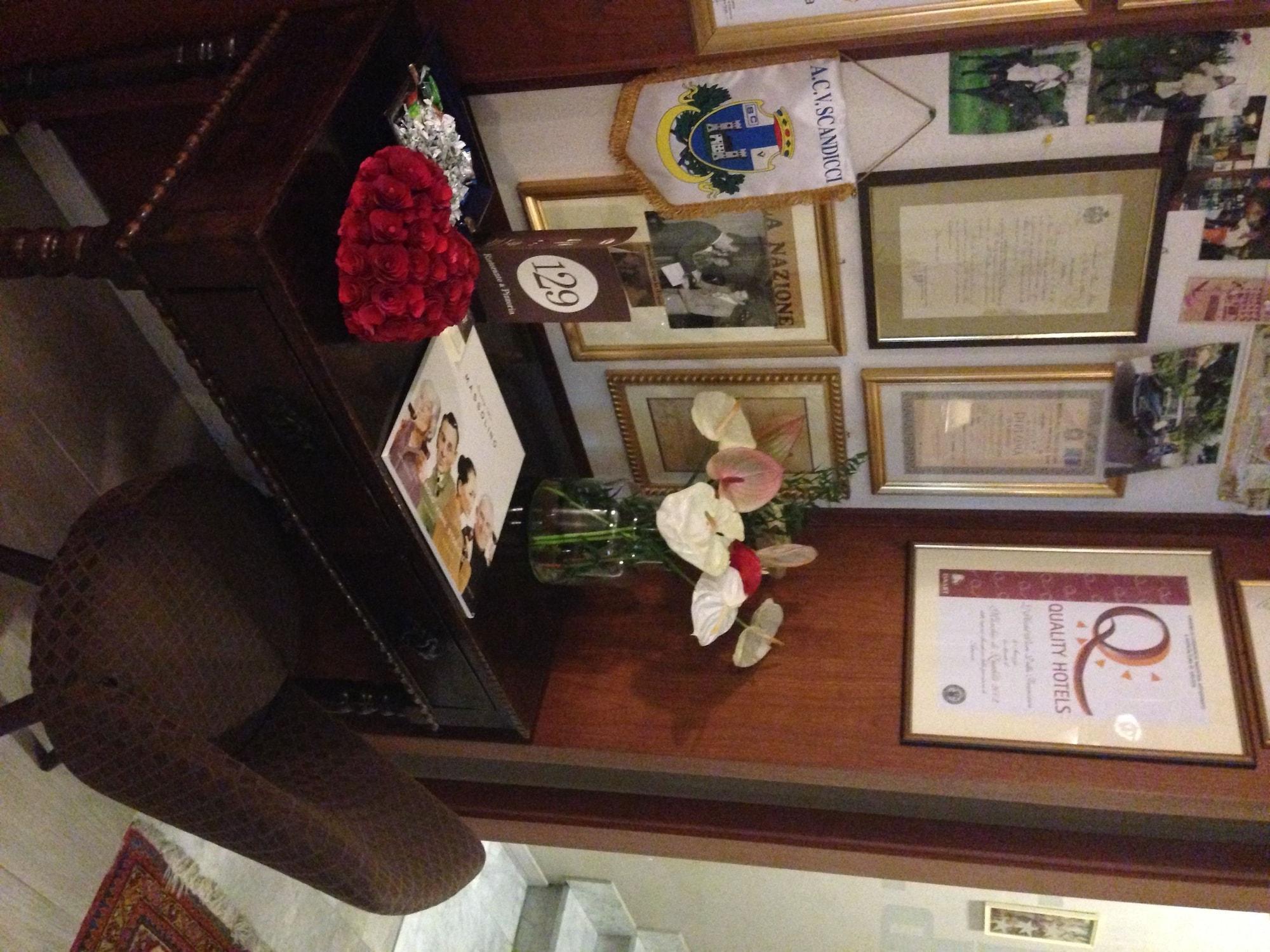 Vista Lobby Hotel Piero della Francesca