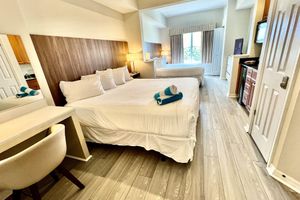 Alojamiento - Premium Universal Studios King Bed Resort Studio•Free Parking•Kitchenette•Pool
