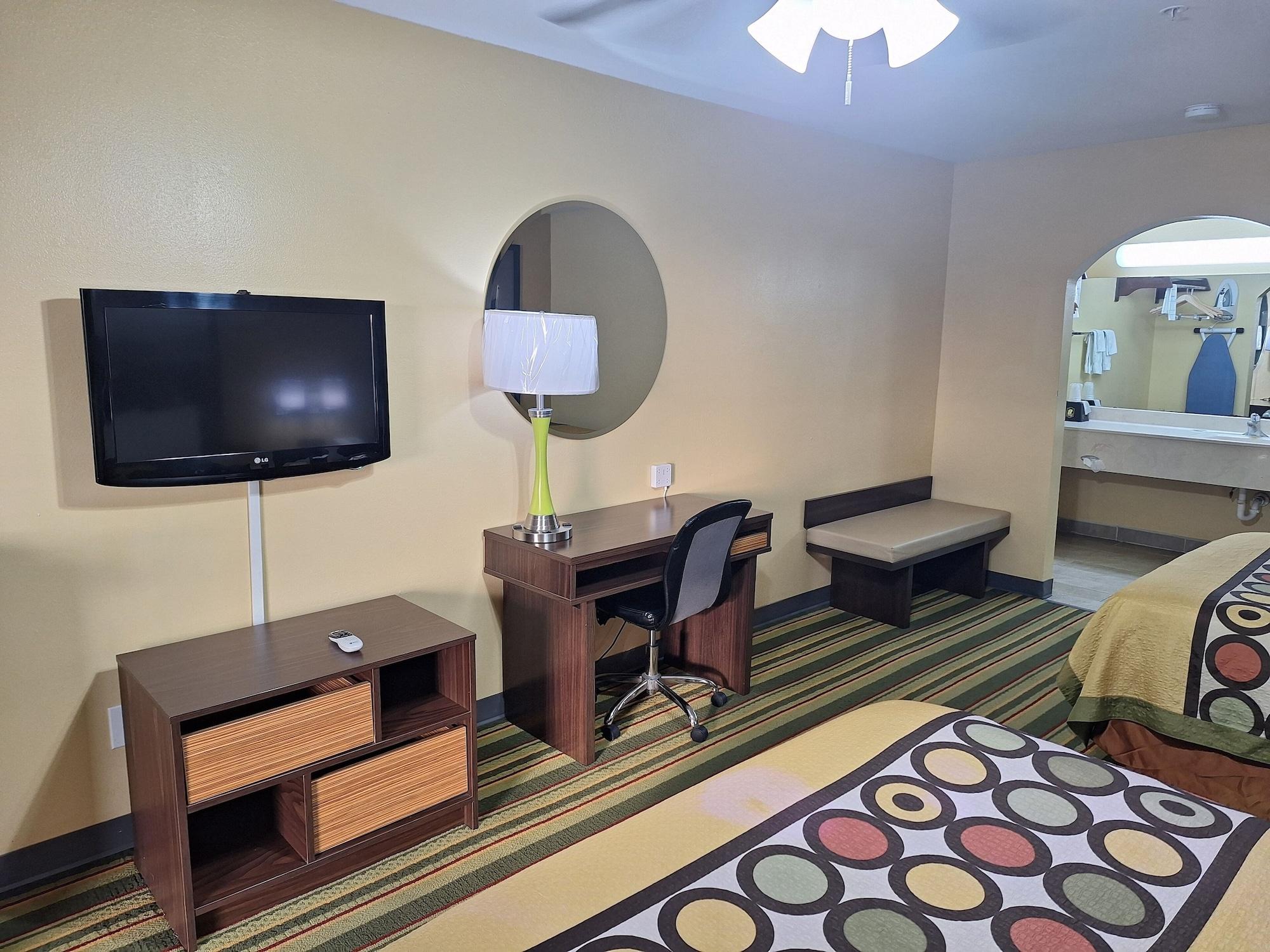 Habitación Super 8 by Wyndham Weslaco