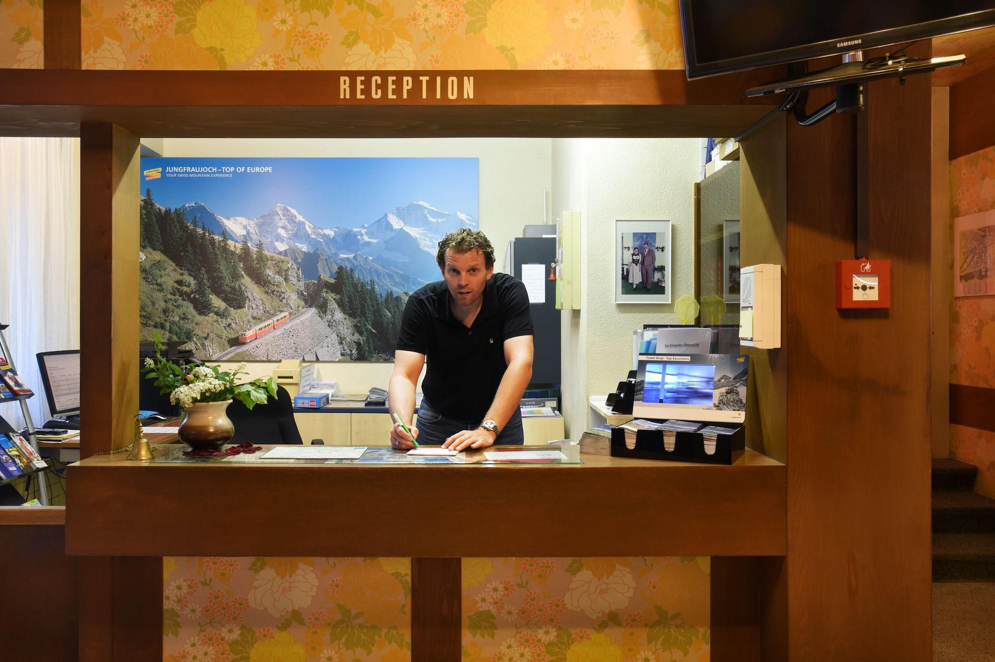 Vista Lobby Waldhotel Unspunnen