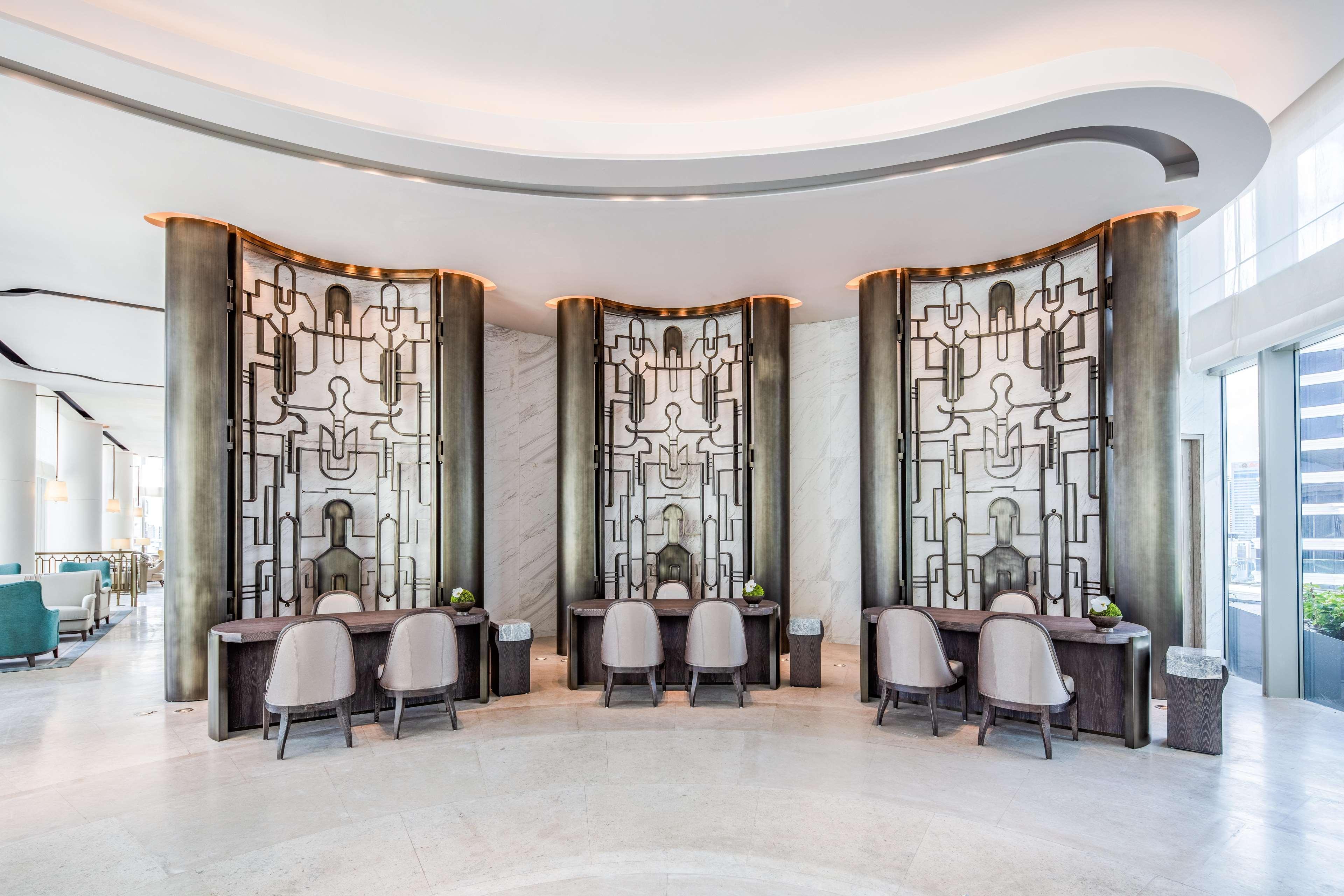 Vista Exterior Waldorf Astoria Bangkok