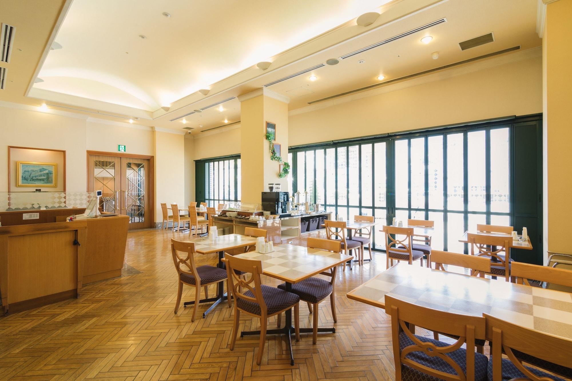 Restaurant JR Hotel Clement Uwajima