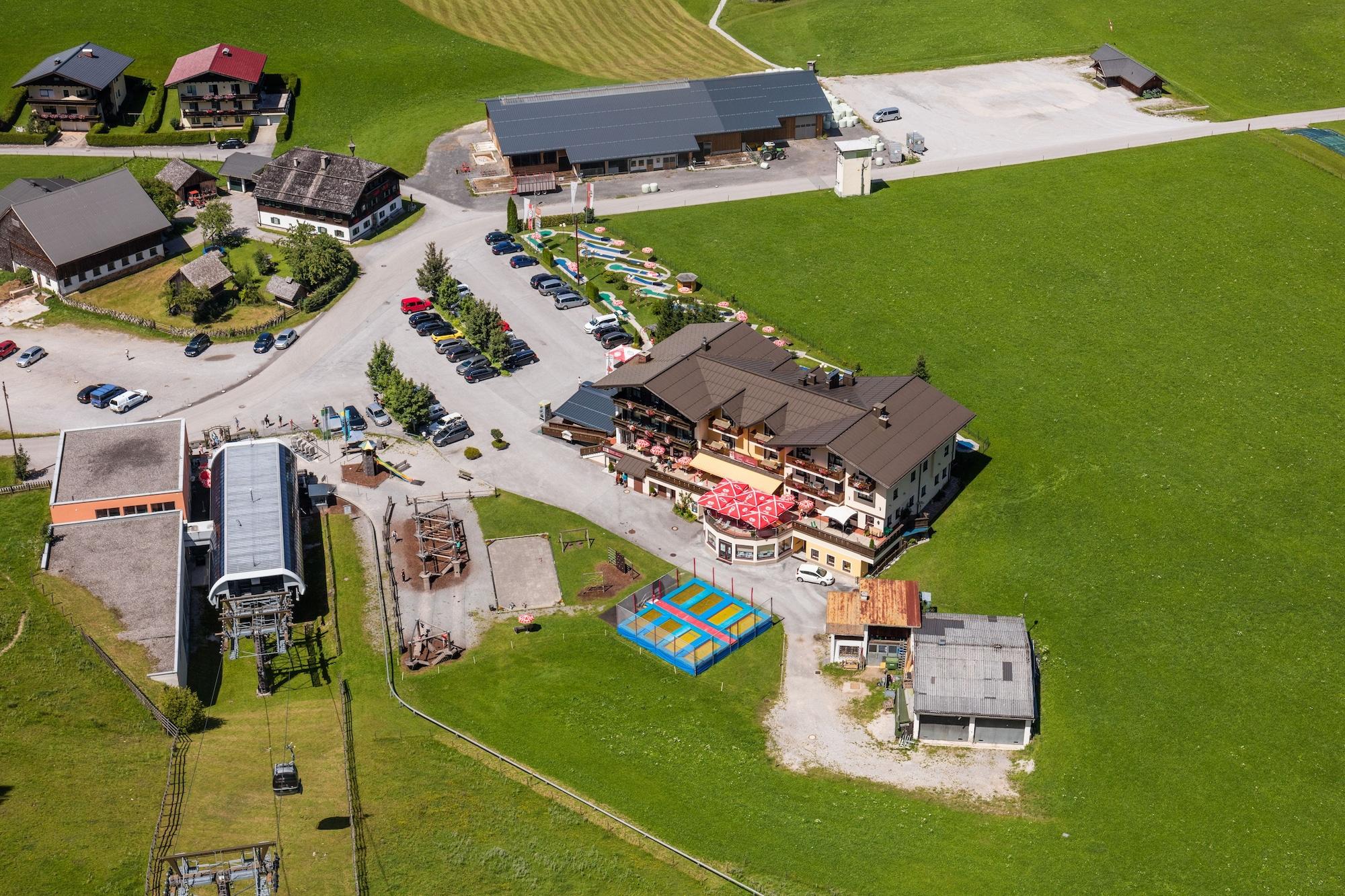 Vista Exterior Gasthaus Landhotel Traunstein