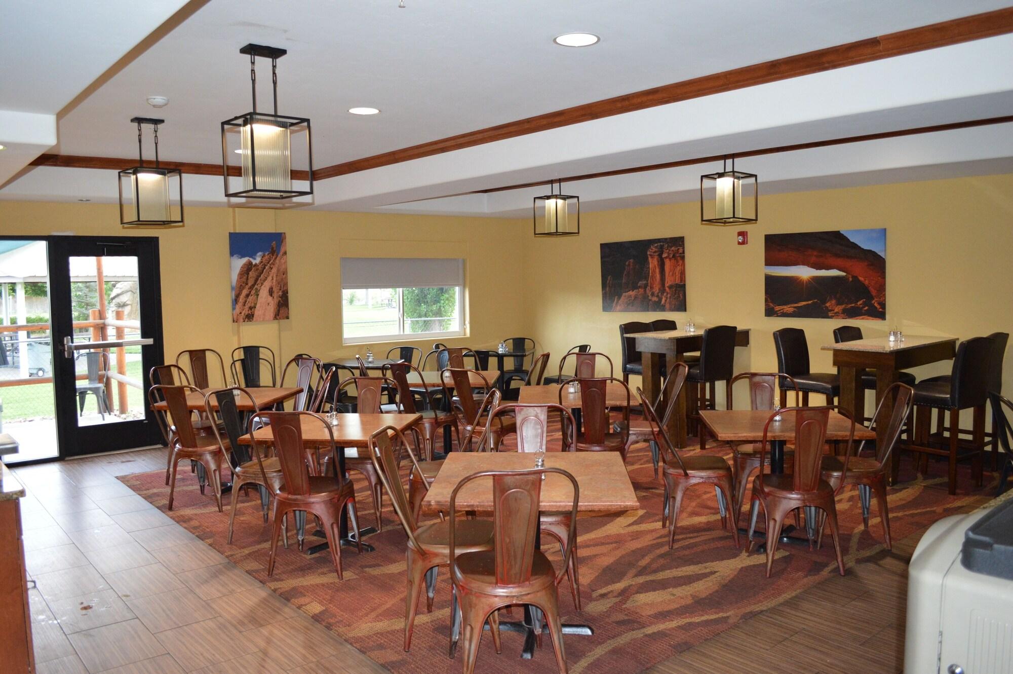 Restaurant First Choice Inns at the Swell