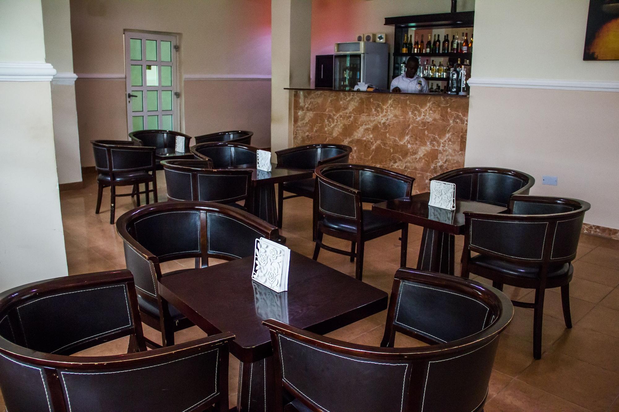 Restaurant Lekki Heights Hotel