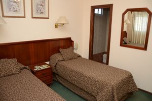 Alojamiento - Hotel del Parque Bragado