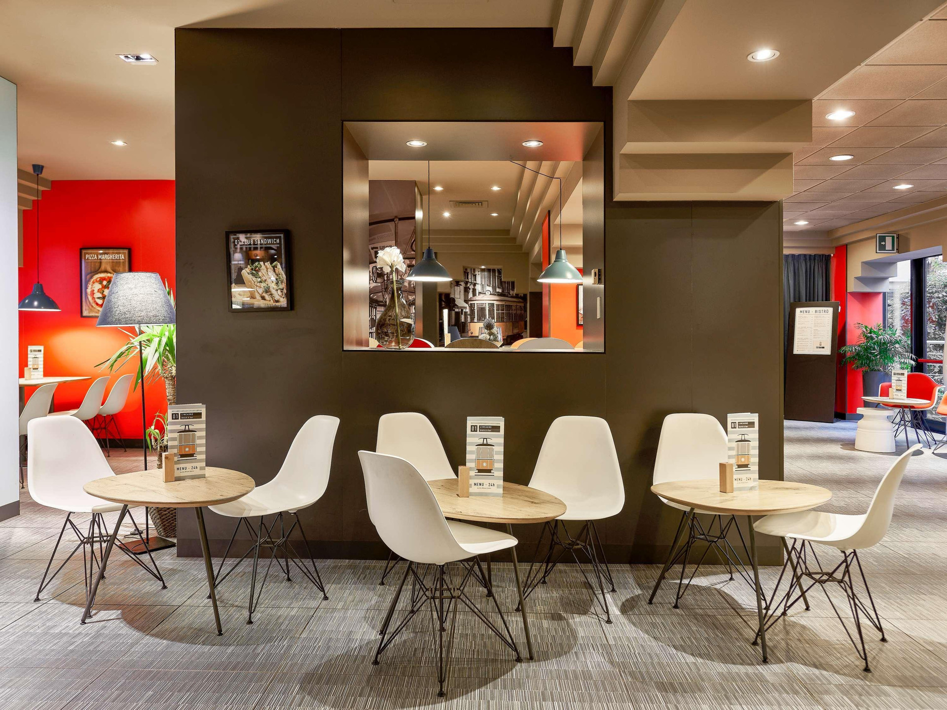 Bar/Salón ibis Milano Centro