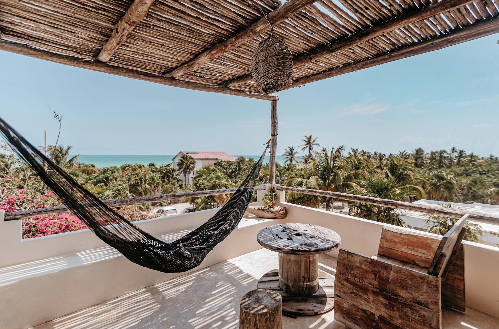 Varios LunArena Boutique Beach Hotel