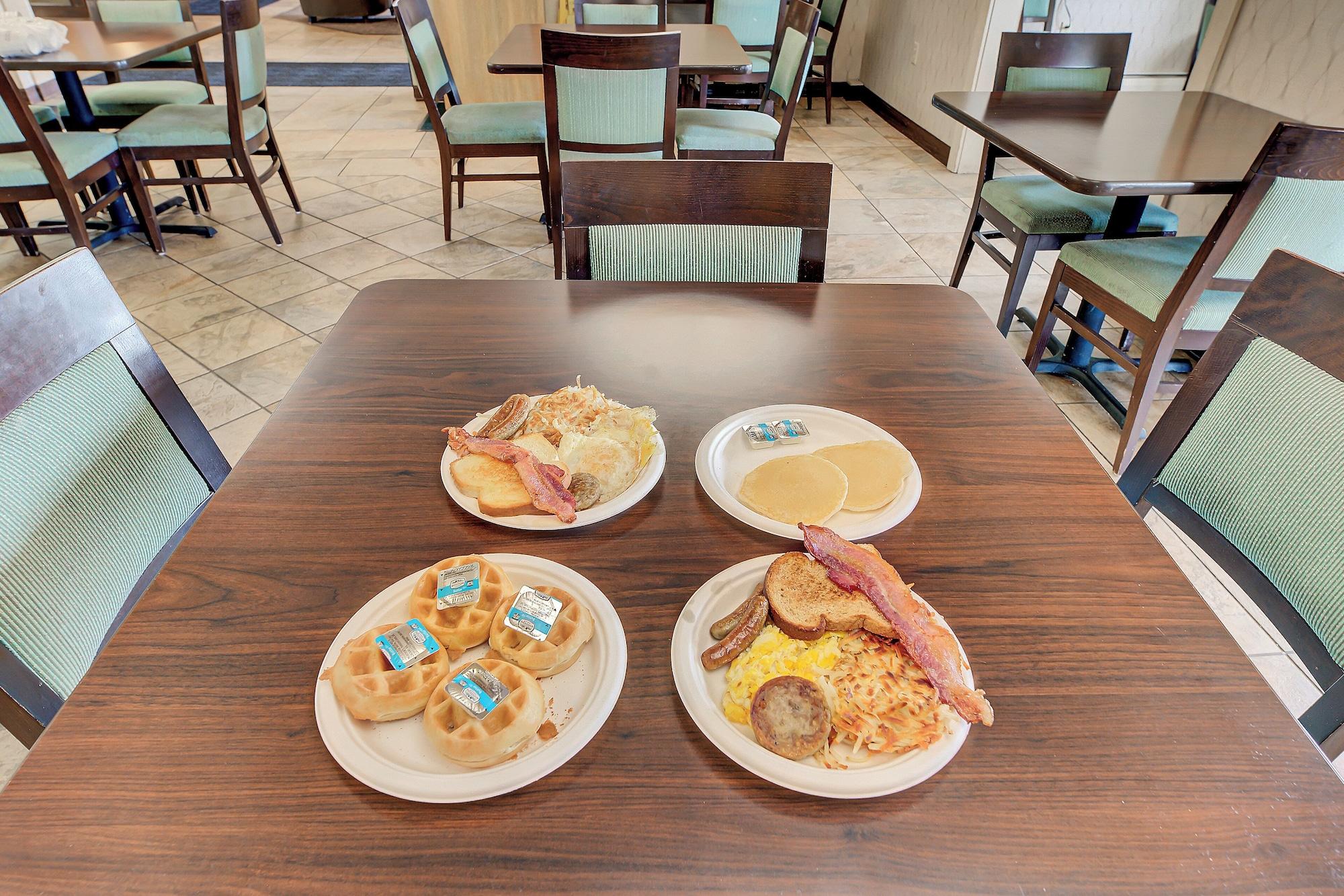 Restaurant Days Inn by Wyndham Helena